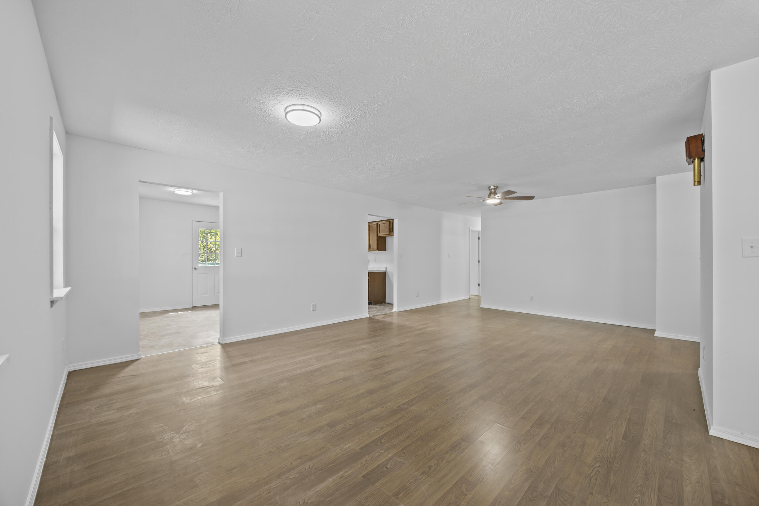 706 N Hamilton Street Property Photo 15