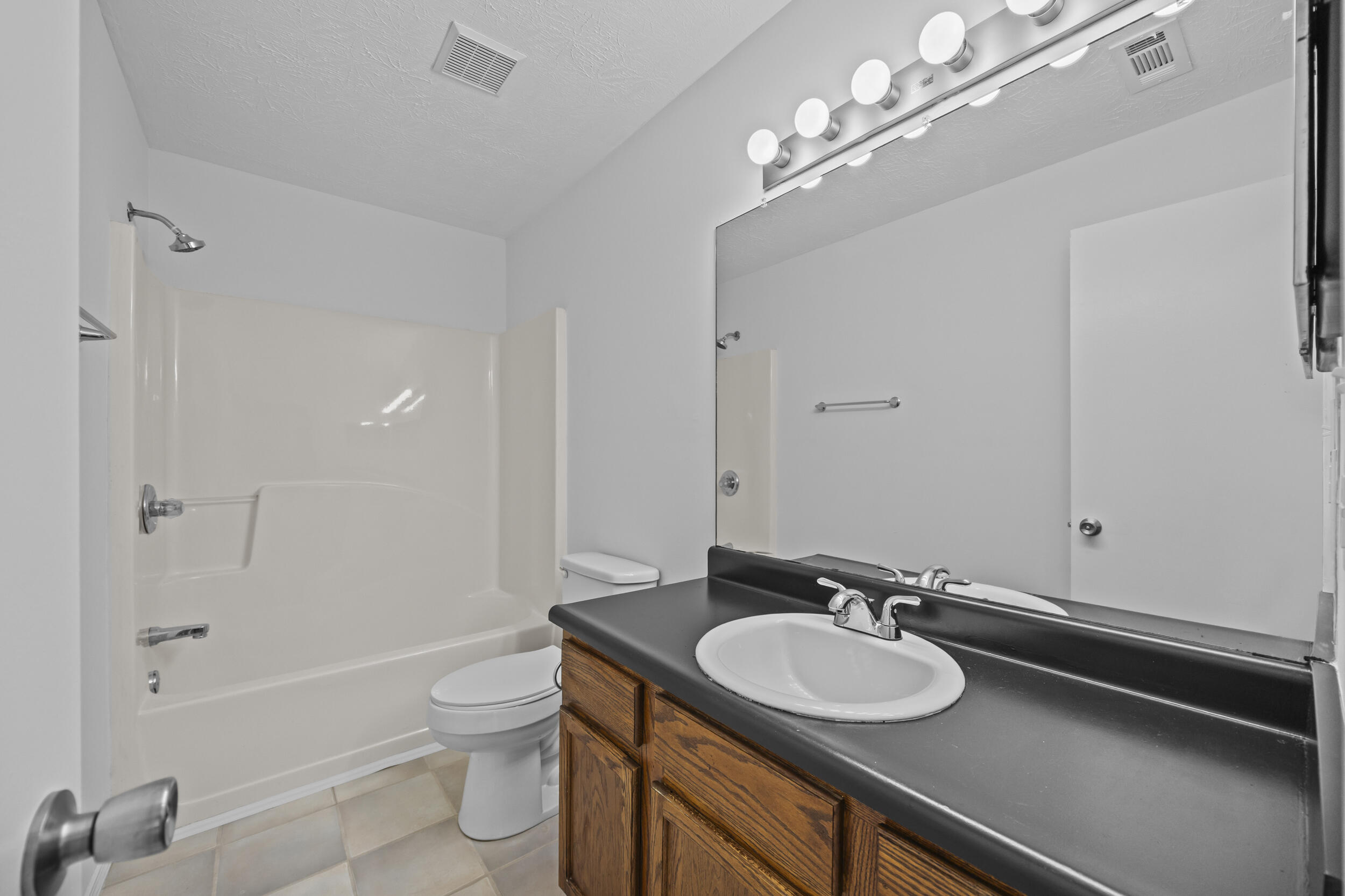 706 N Hamilton Street Property Photo 25