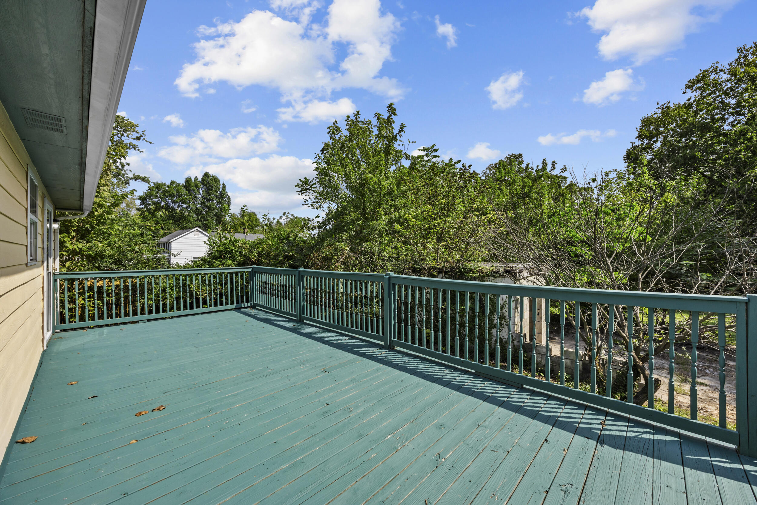 706 N Hamilton Street Property Photo 32
