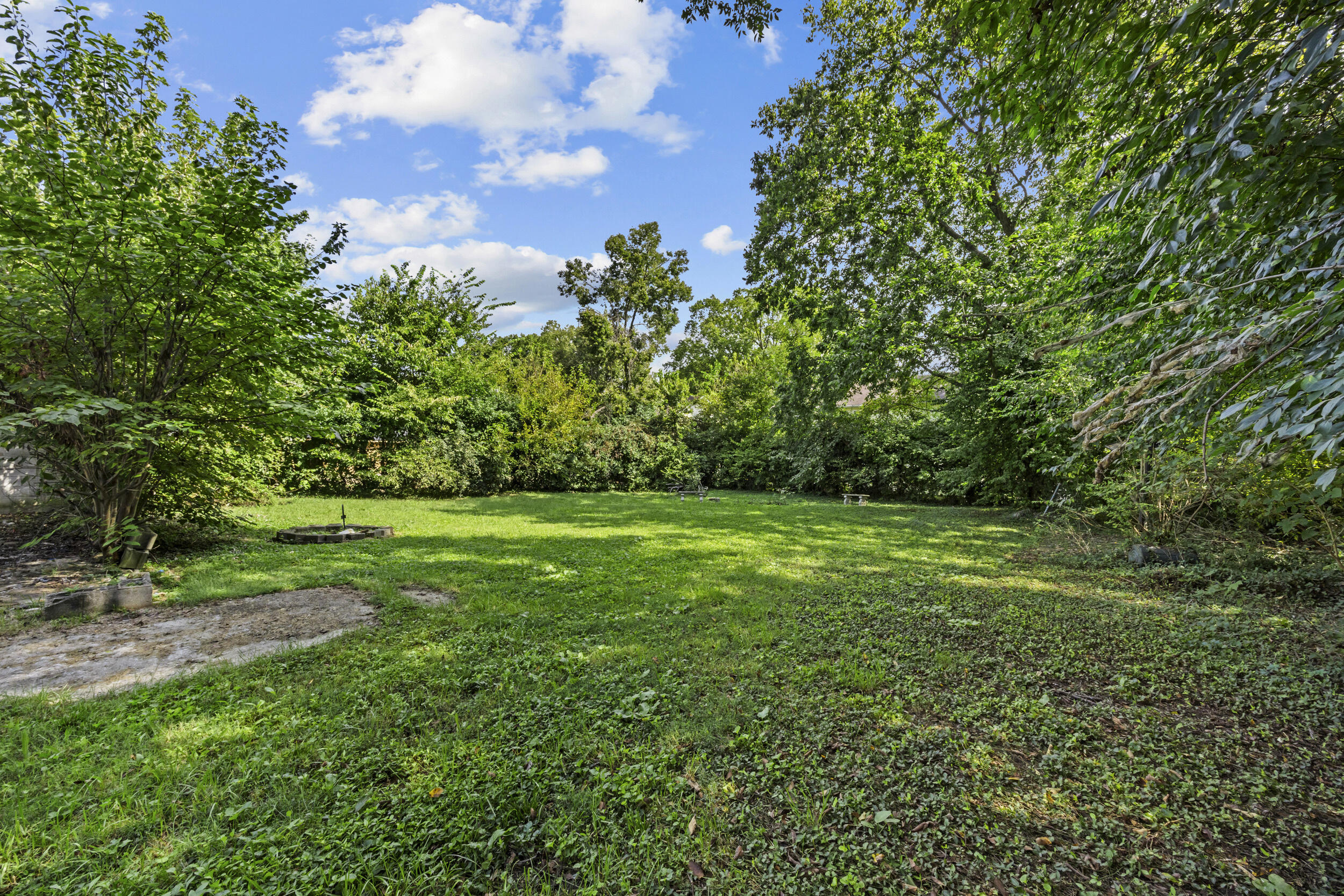 706 N Hamilton Street Property Photo 35