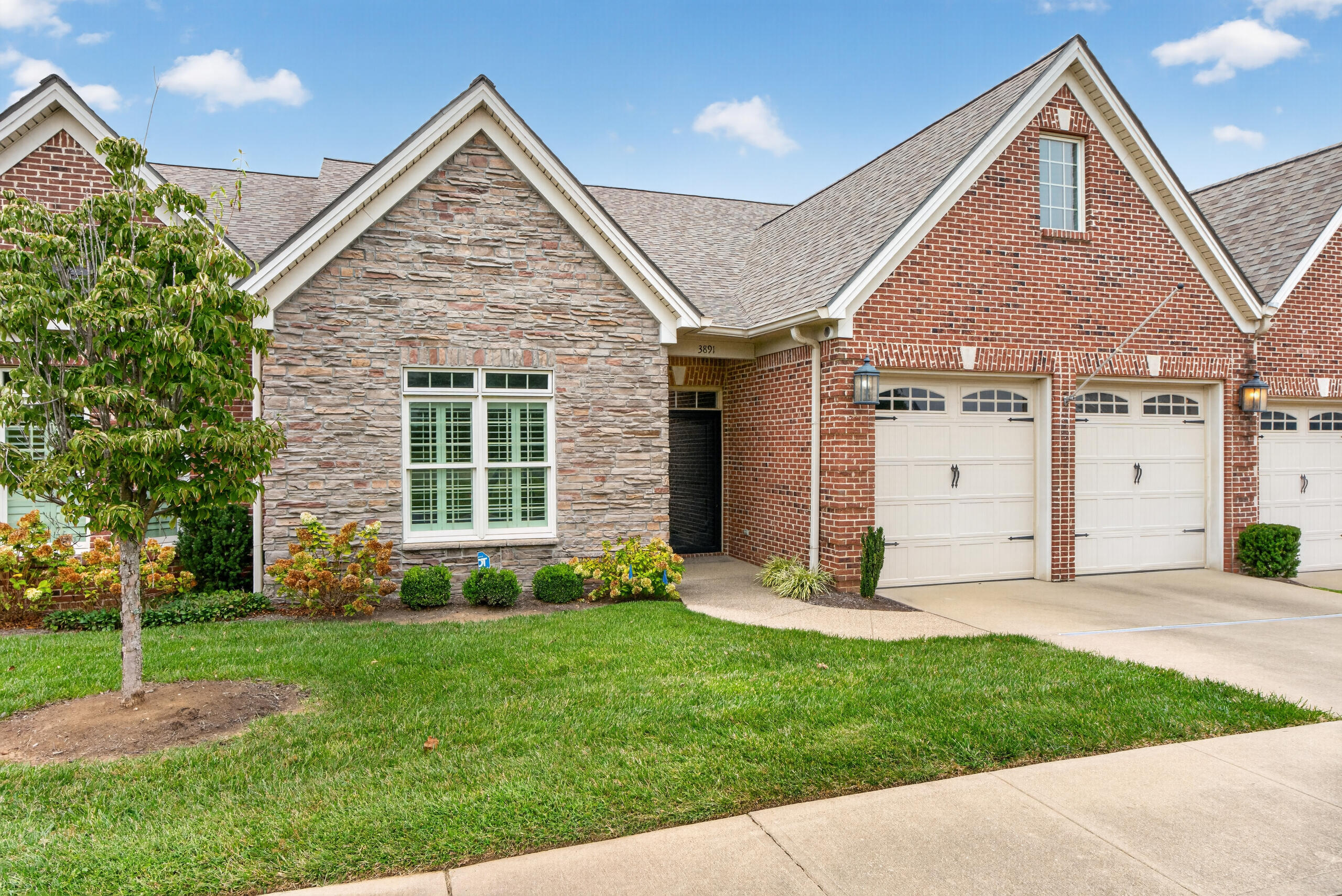 3891 Wentworth Place Property Photo 1
