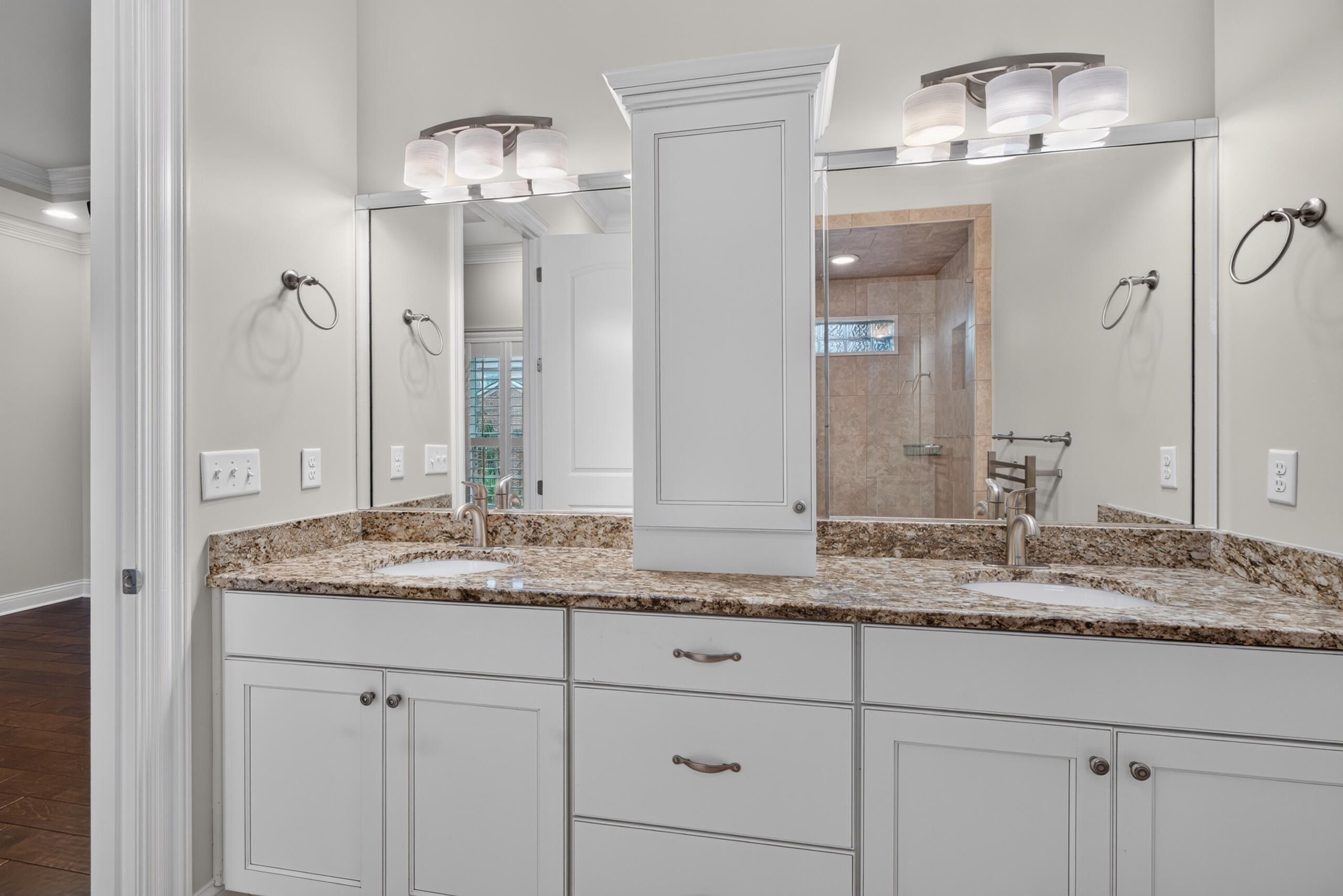 3891 Wentworth Place Property Photo 27