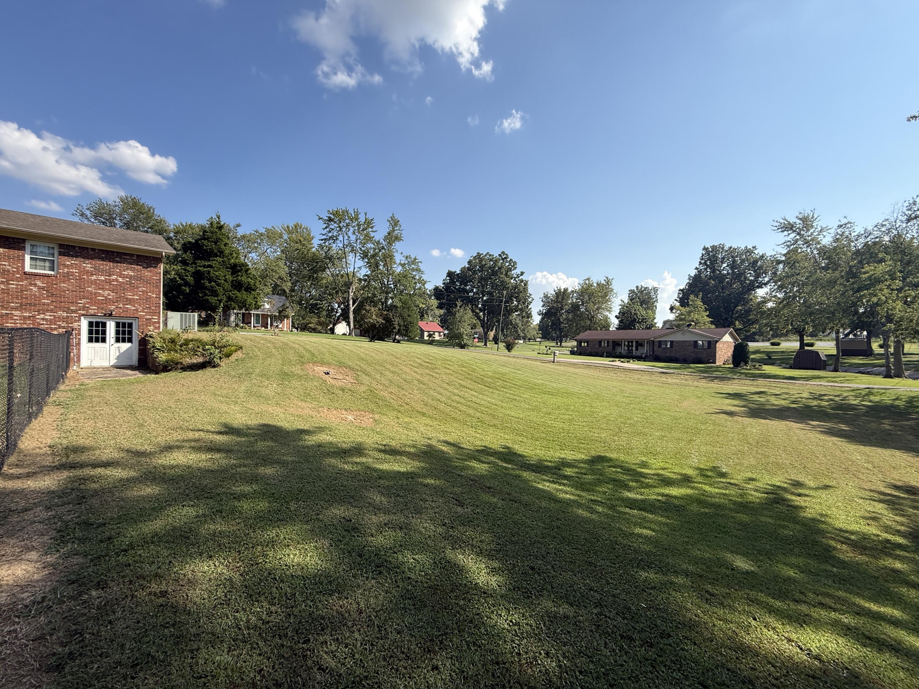 107 Monroe Street Property Photo 8