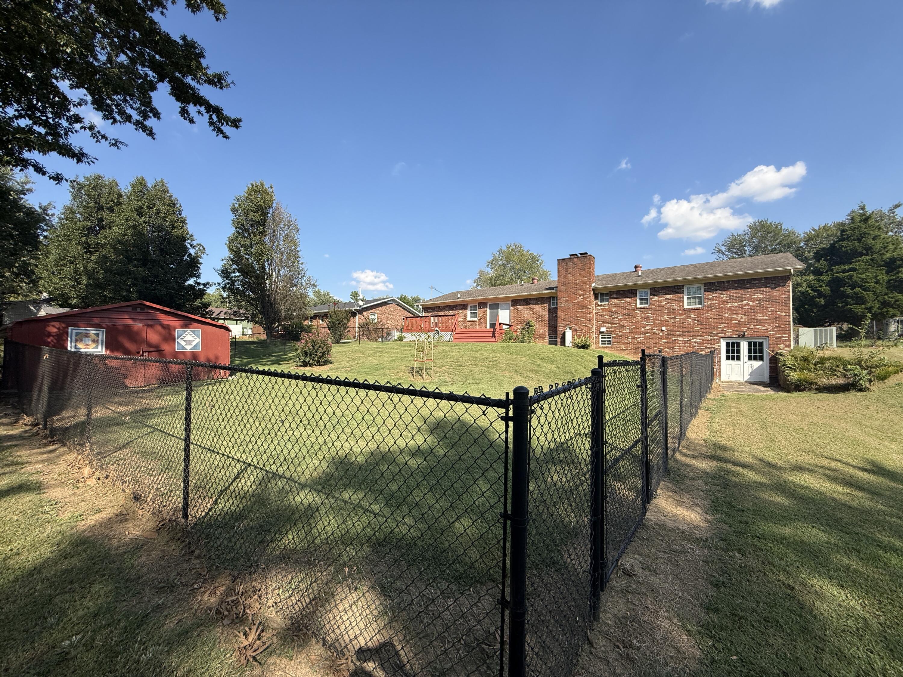 107 Monroe Street Property Photo 11