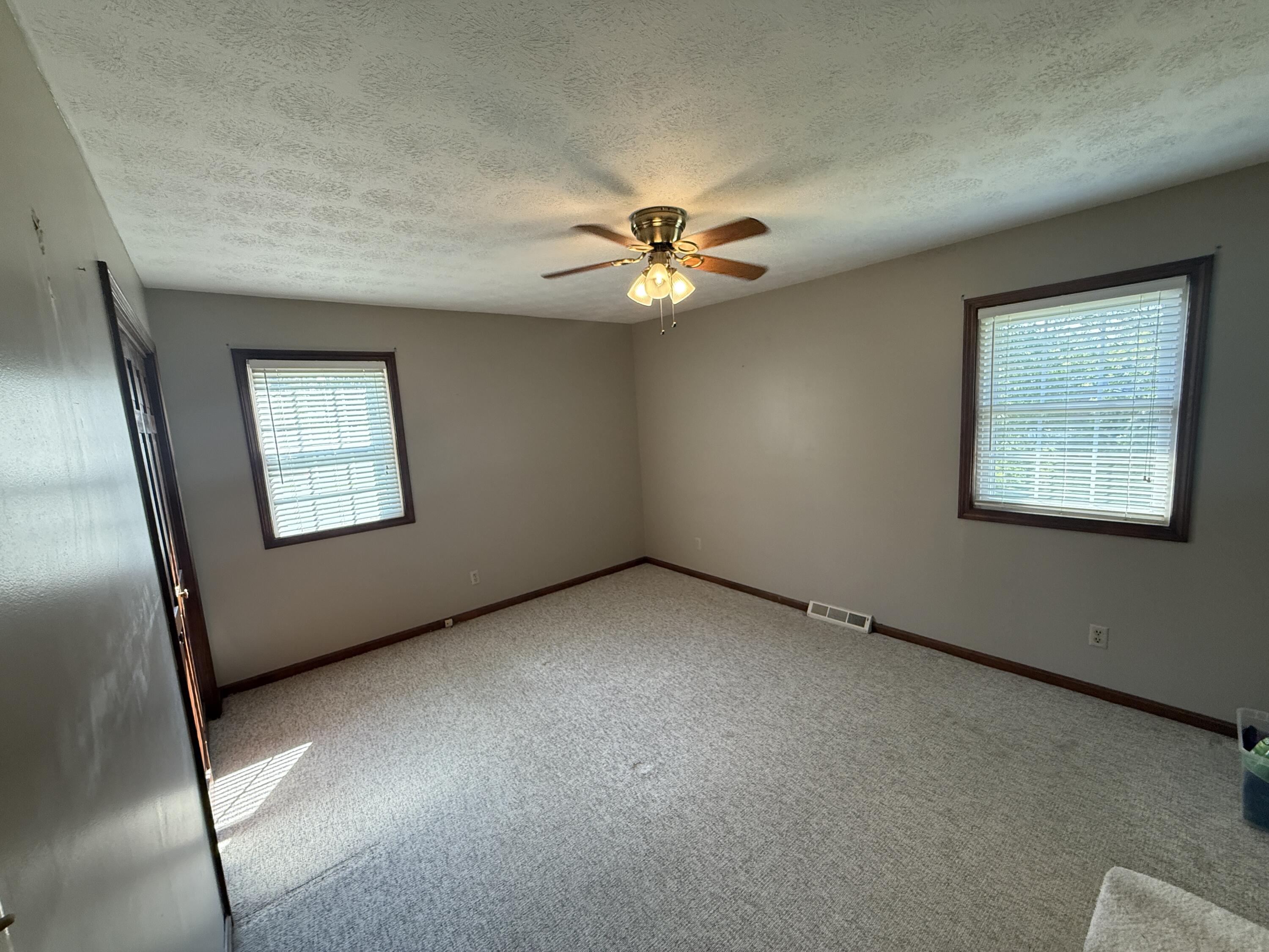 107 Monroe Street Property Photo 22