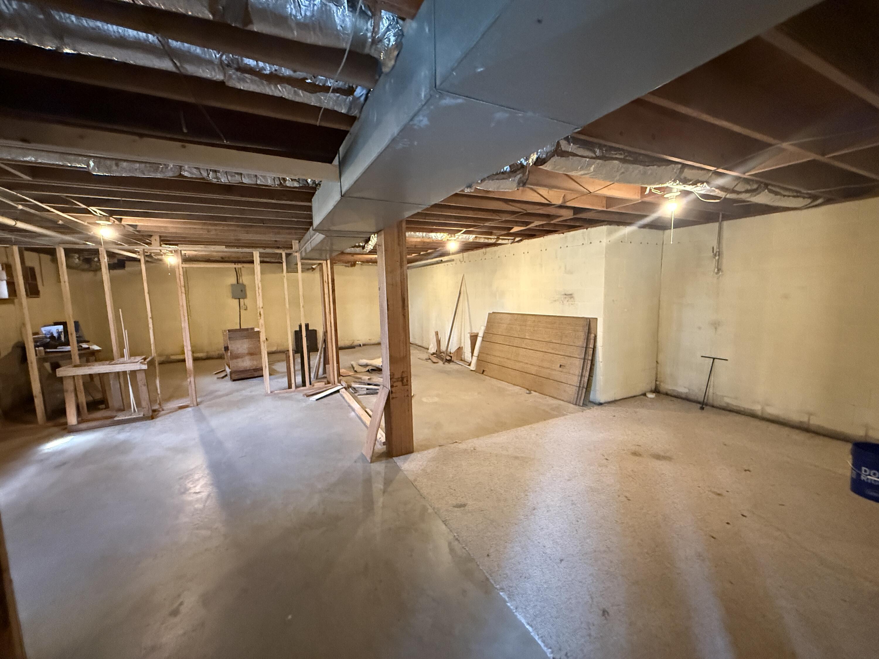 107 Monroe Street Property Photo 34
