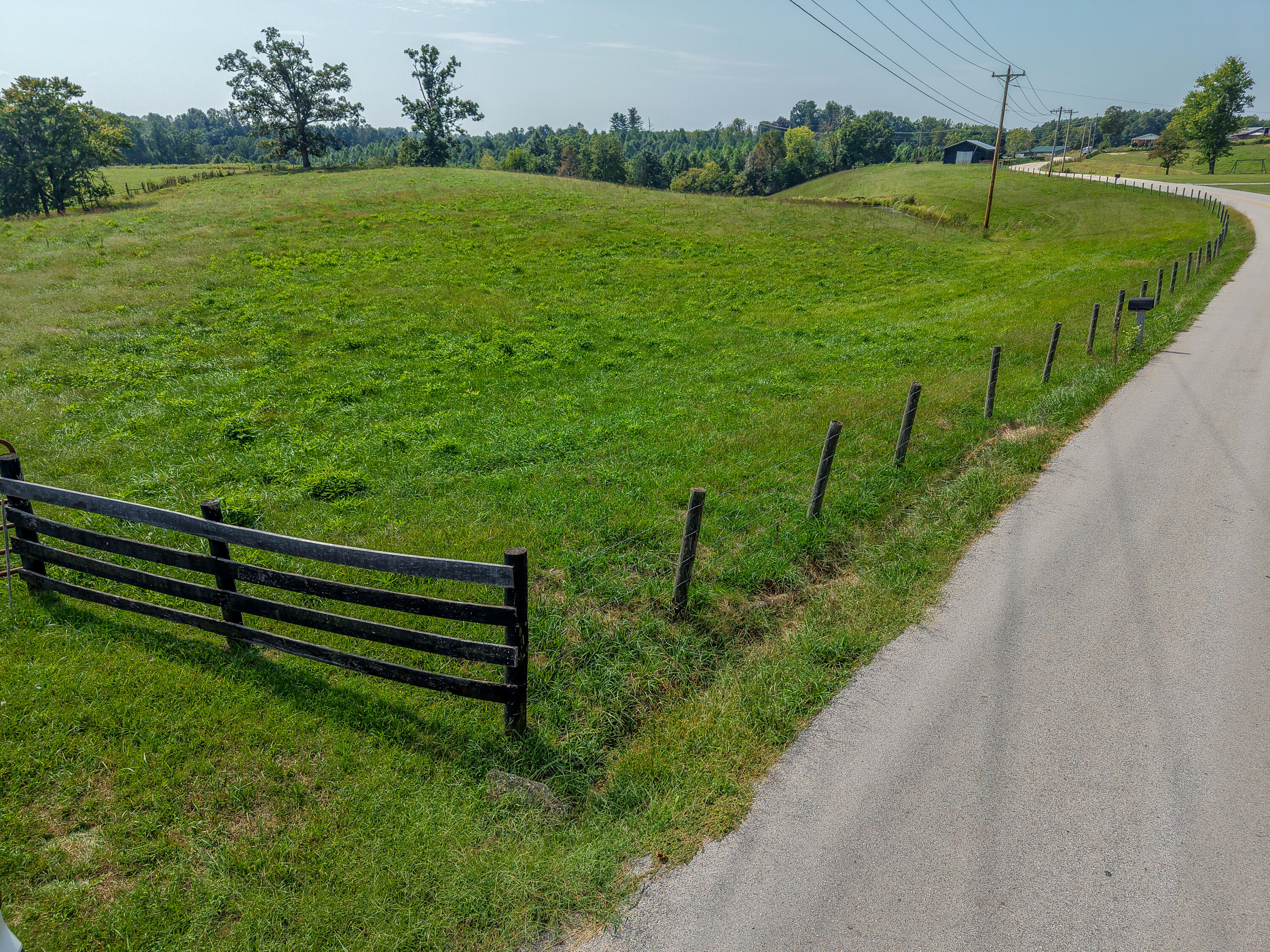 2300 Ky-1693 Property Photo 8