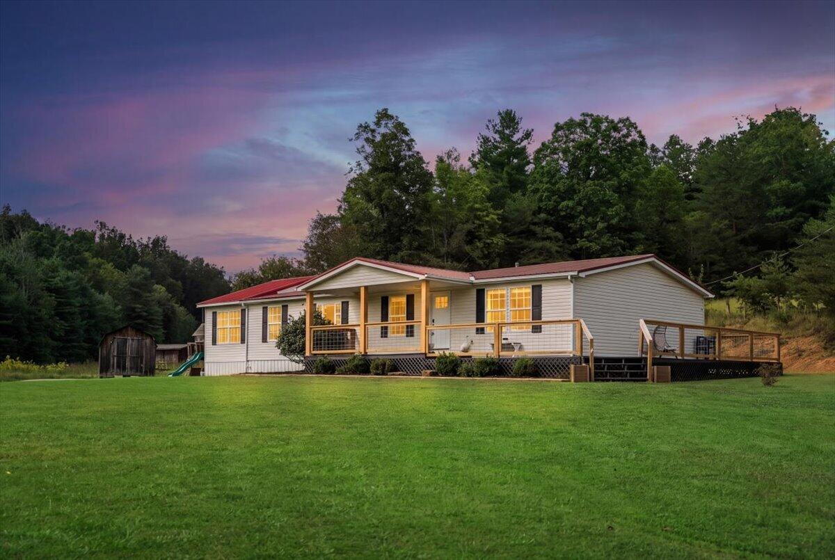 477 Banks Branch Road Property Photo 1