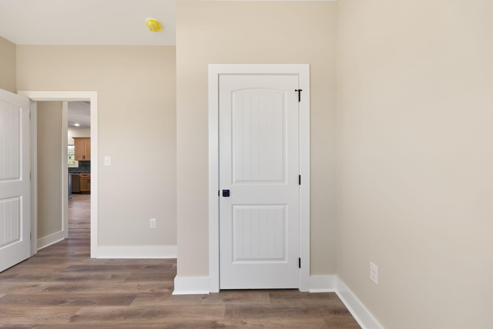 628 Comanche Drive Property Photo 17