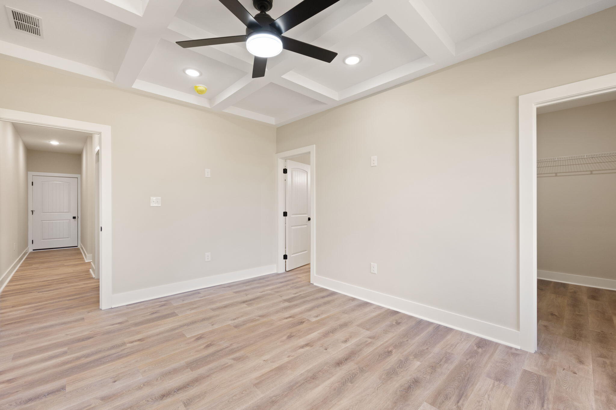 628 Comanche Drive Property Photo 33