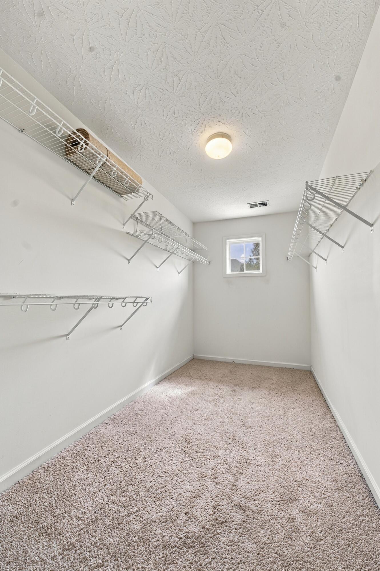 335 Newcastle Lane Property Photo 34