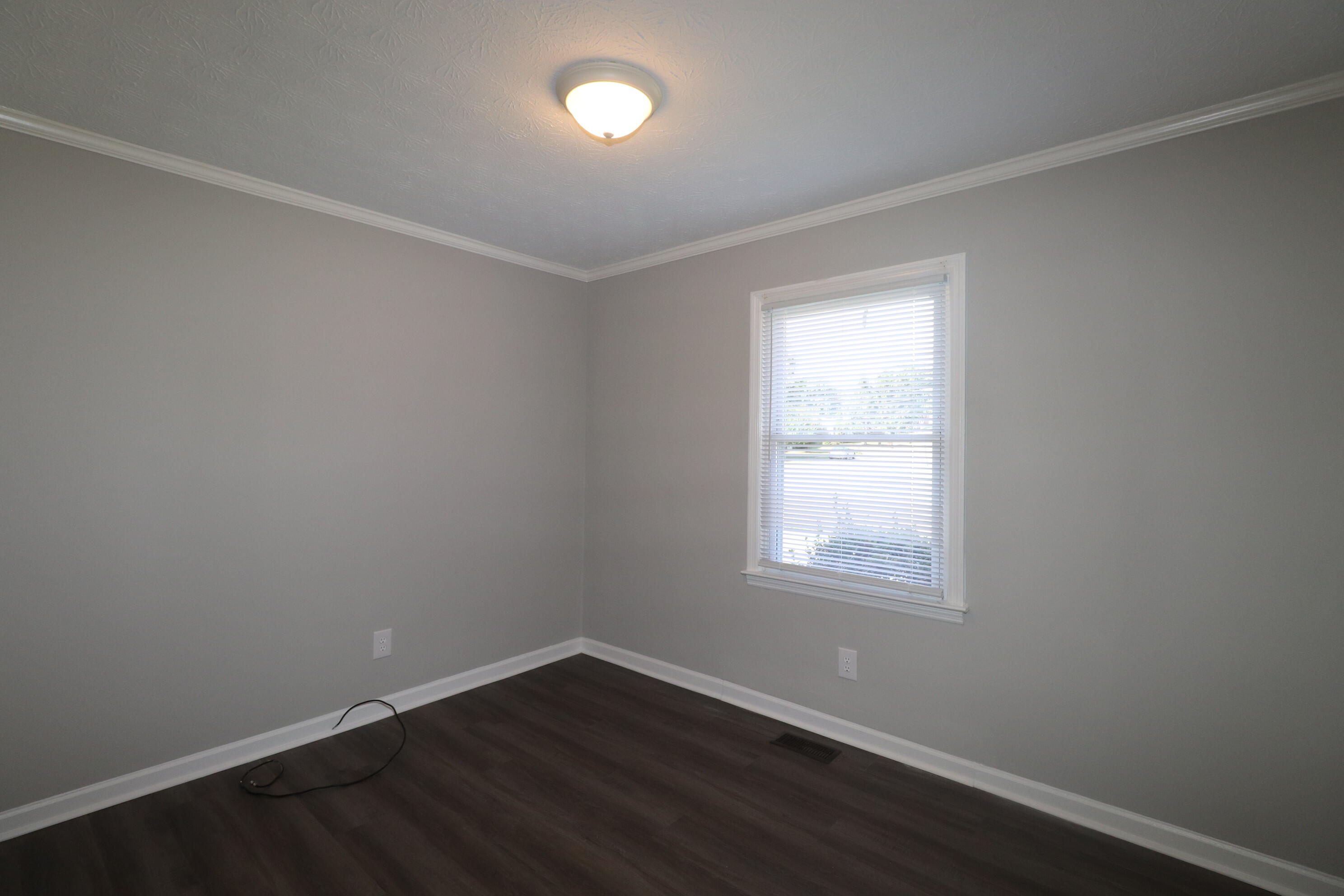 318 Laurel Lane Property Photo 10