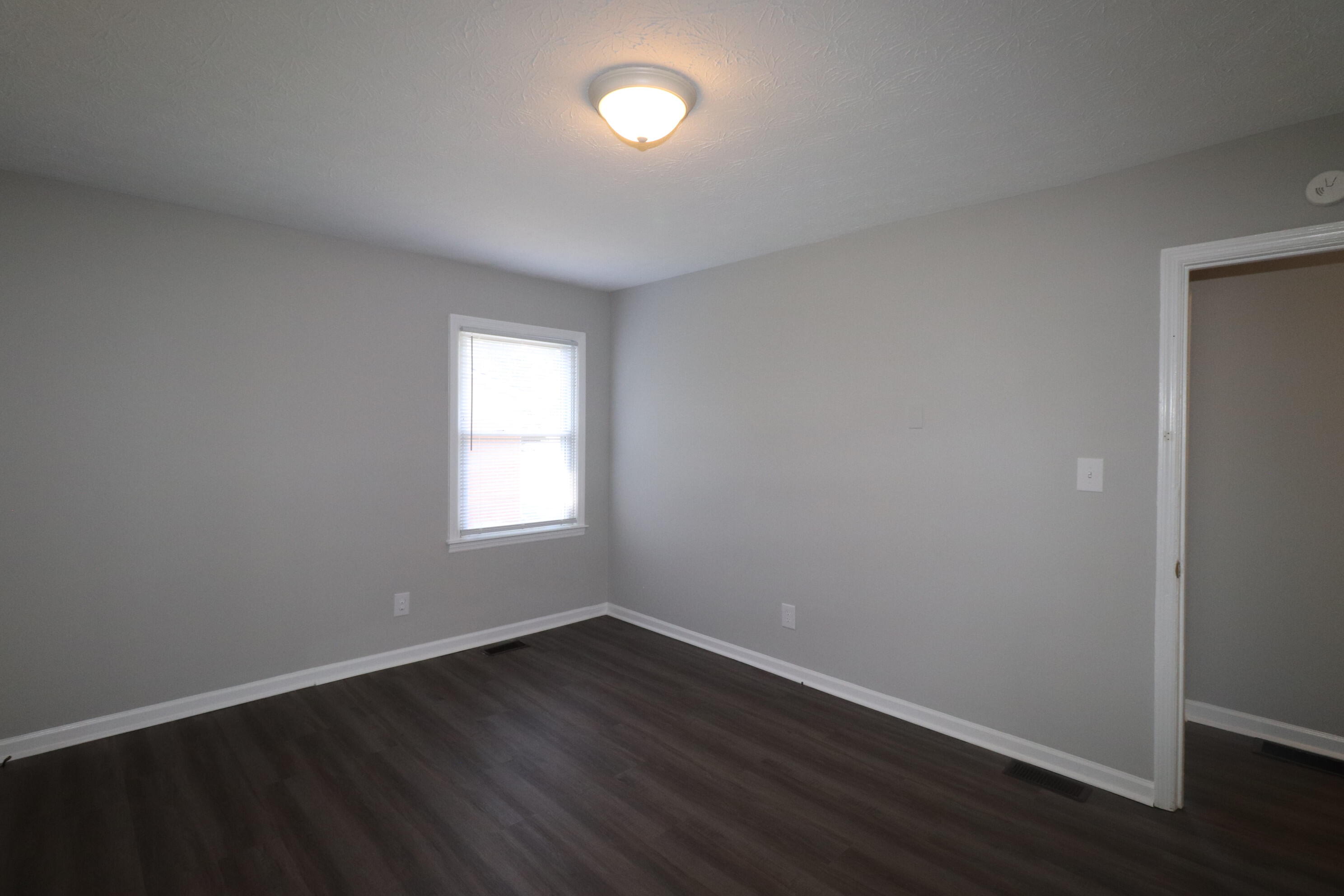 318 Laurel Lane Property Photo 13