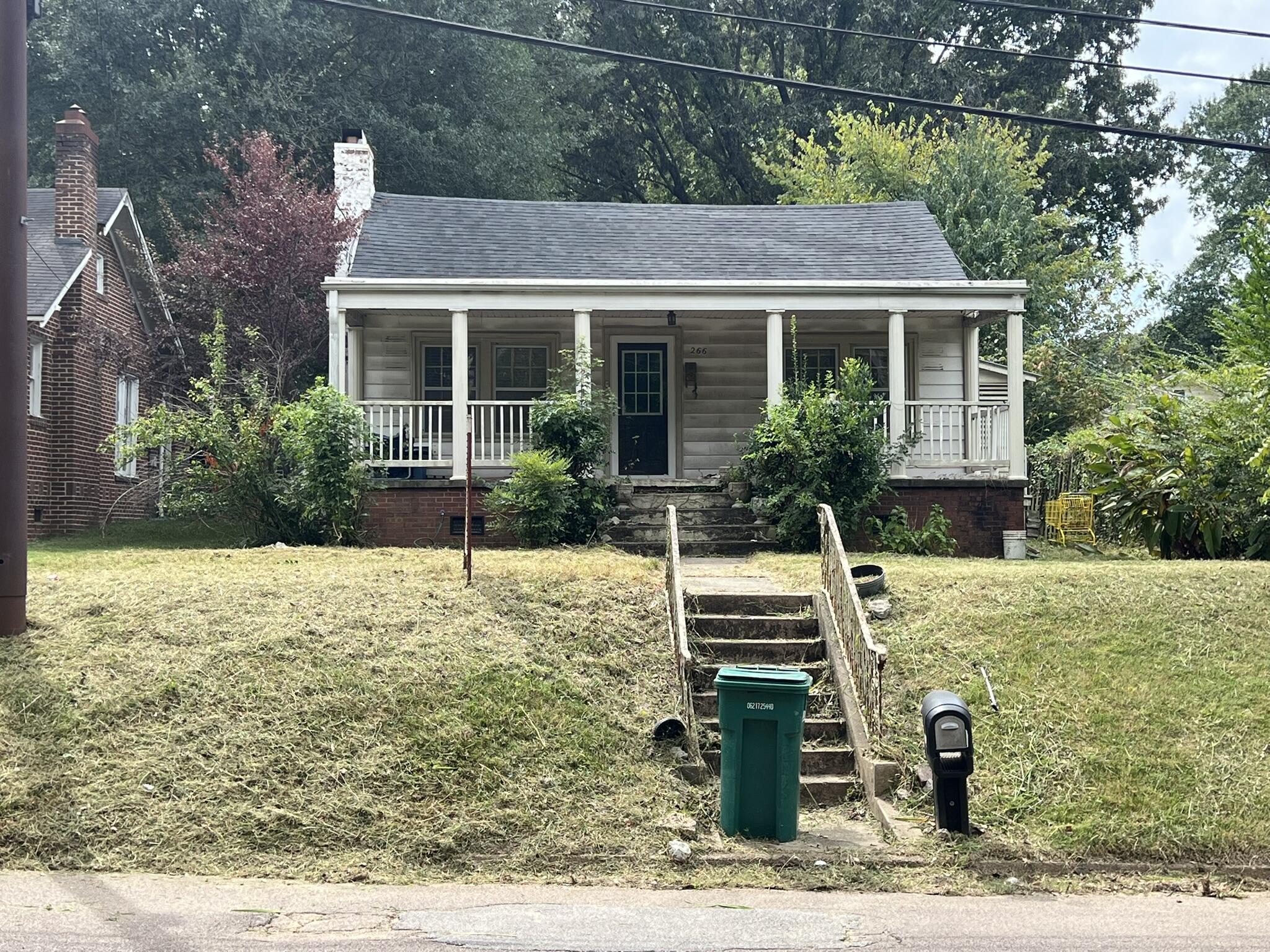 266 W Forest Avenue Property Photo 1