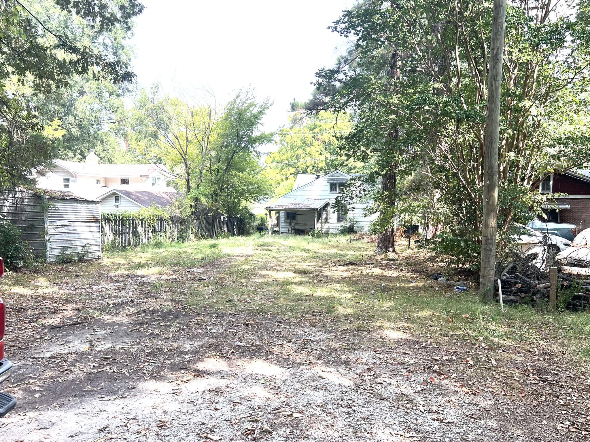 266 W Forest Avenue Property Photo 5