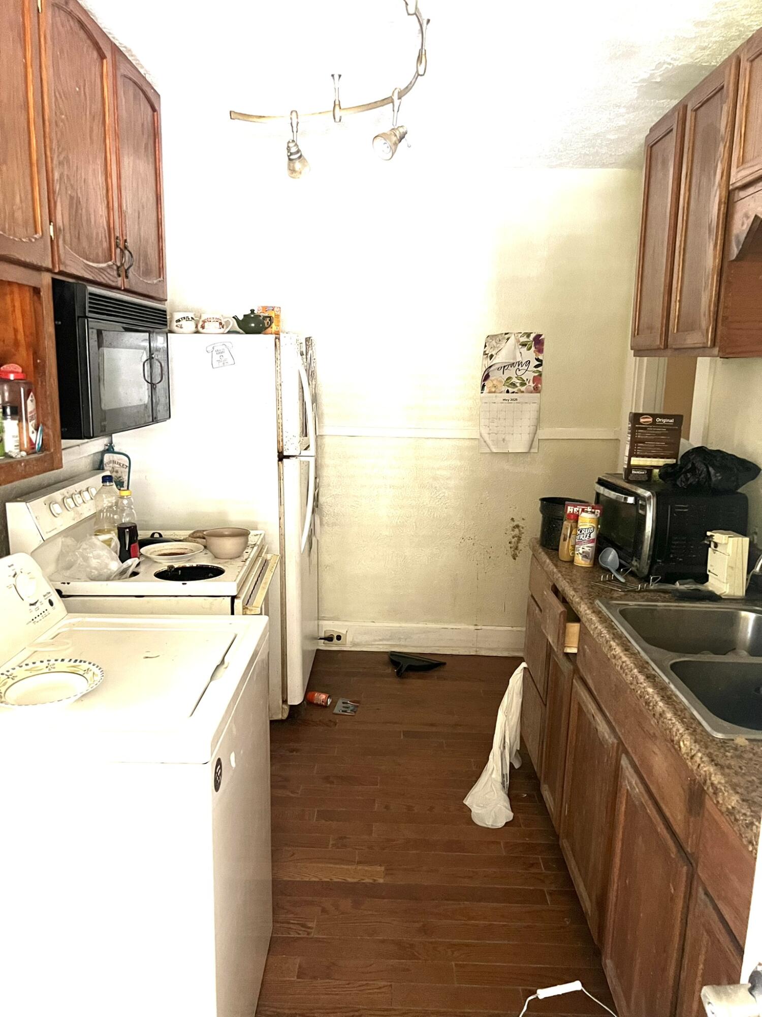 266 W Forest Avenue Property Photo 8