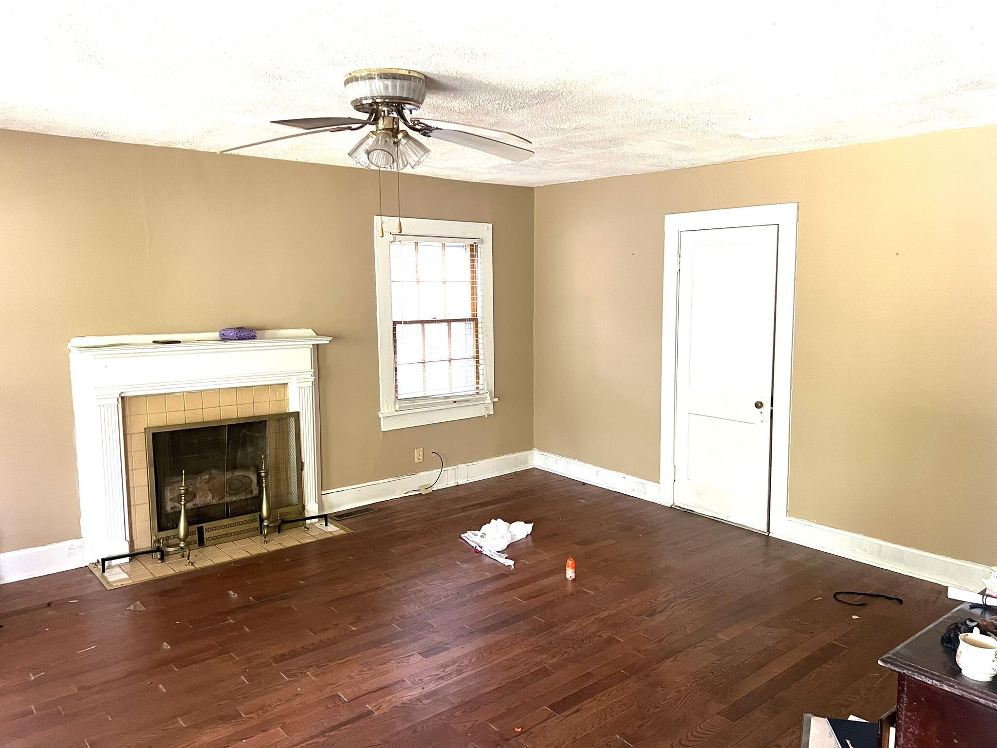 266 W Forest Avenue Property Photo 10