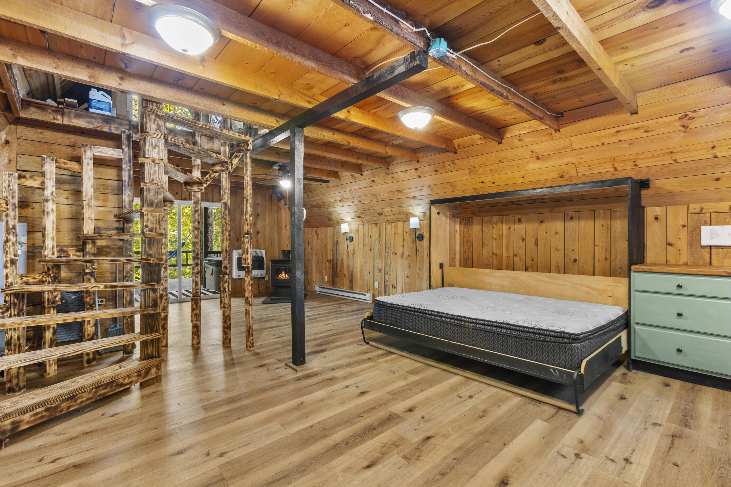 72 Hardwood Hill Property Photo 6
