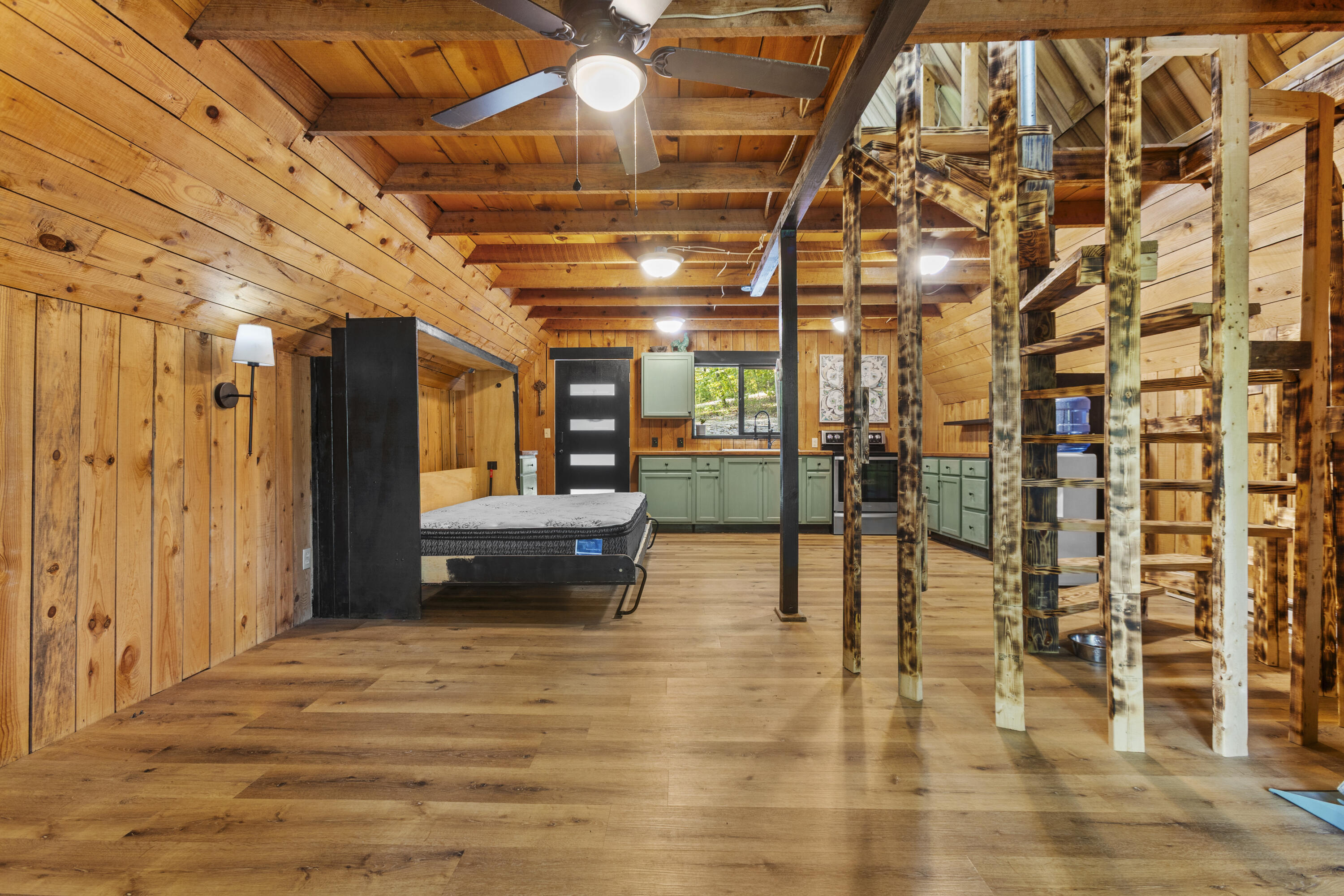 72 Hardwood Hill Property Photo 10