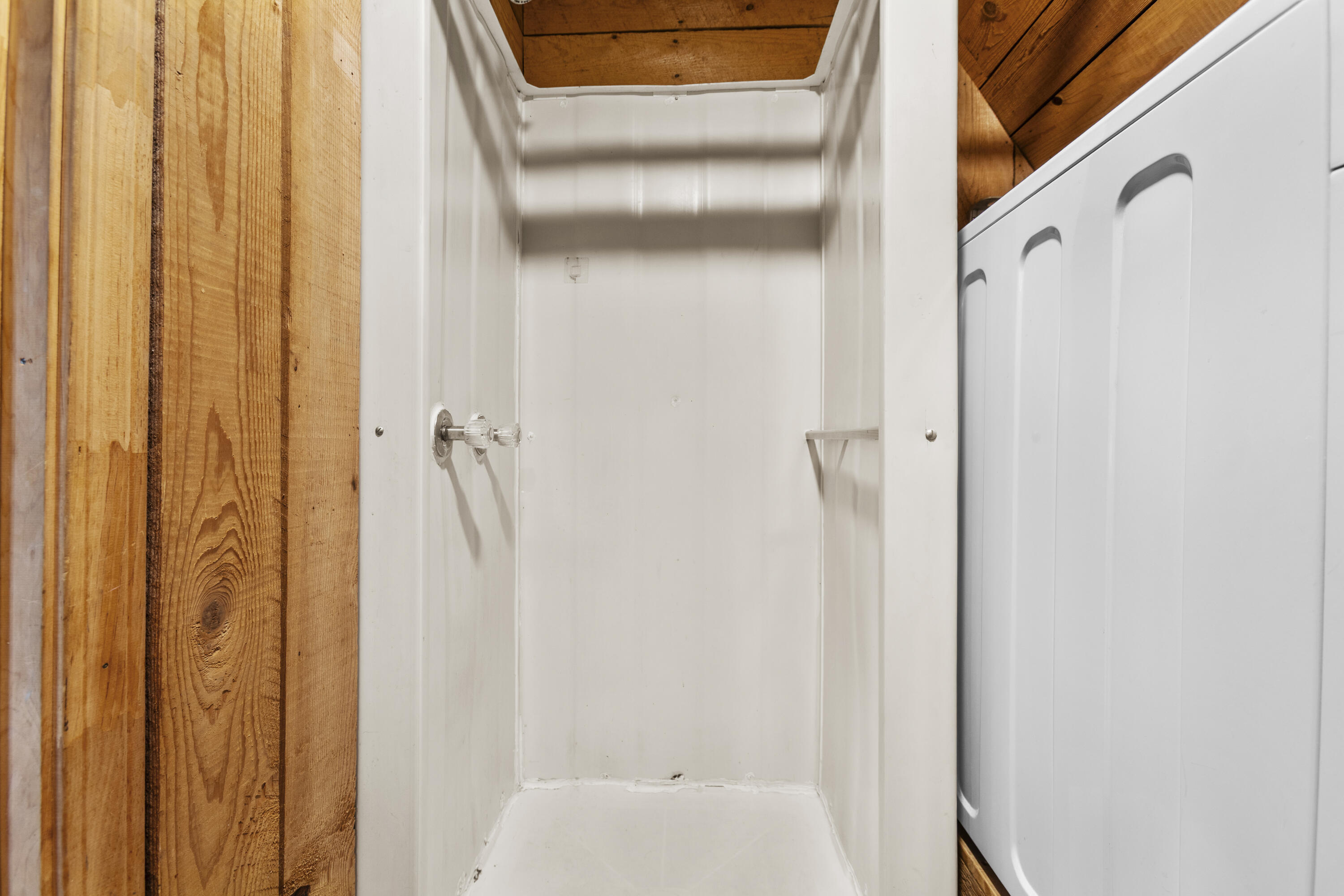 72 Hardwood Hill Property Photo 15