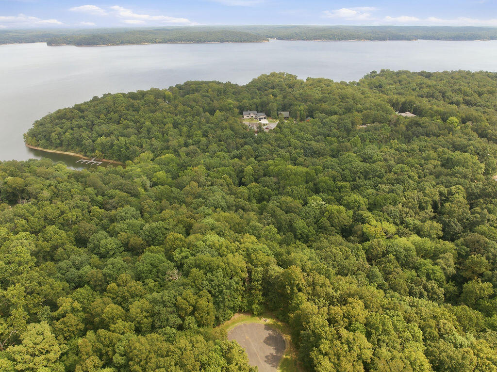 38 39 Hawkridge Road Property Photo 5
