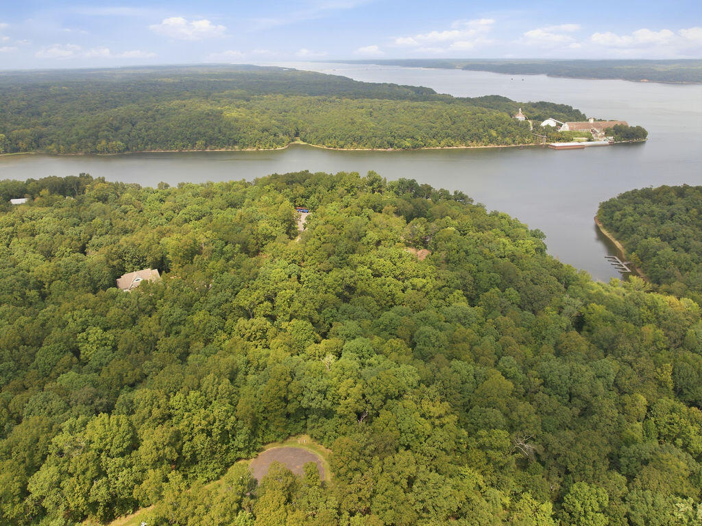 38 39 Hawkridge Road Property Photo 7