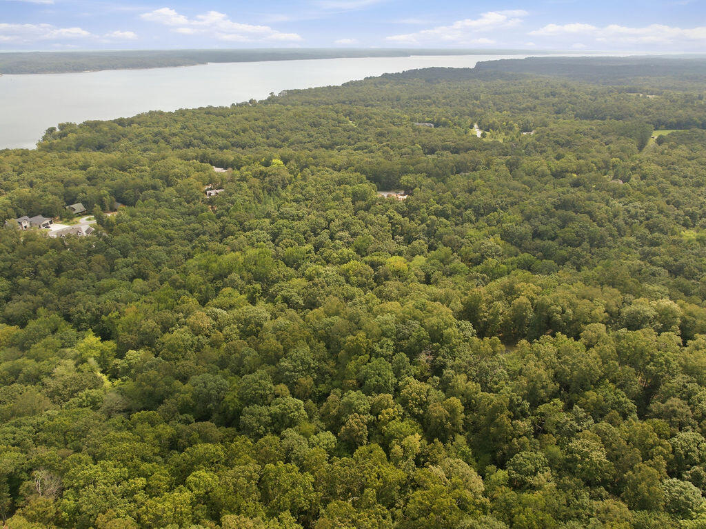 38 39 Hawkridge Road Property Photo 10
