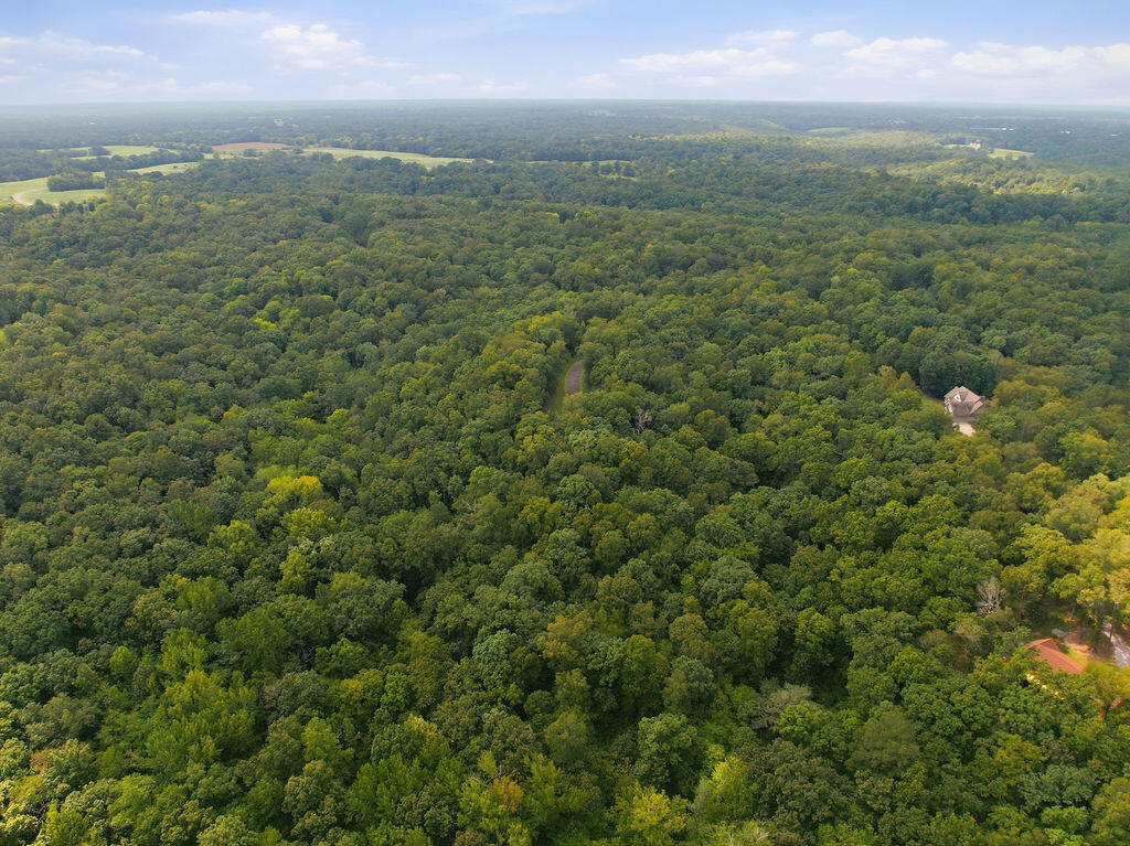 38 39 Hawkridge Road Property Photo 11