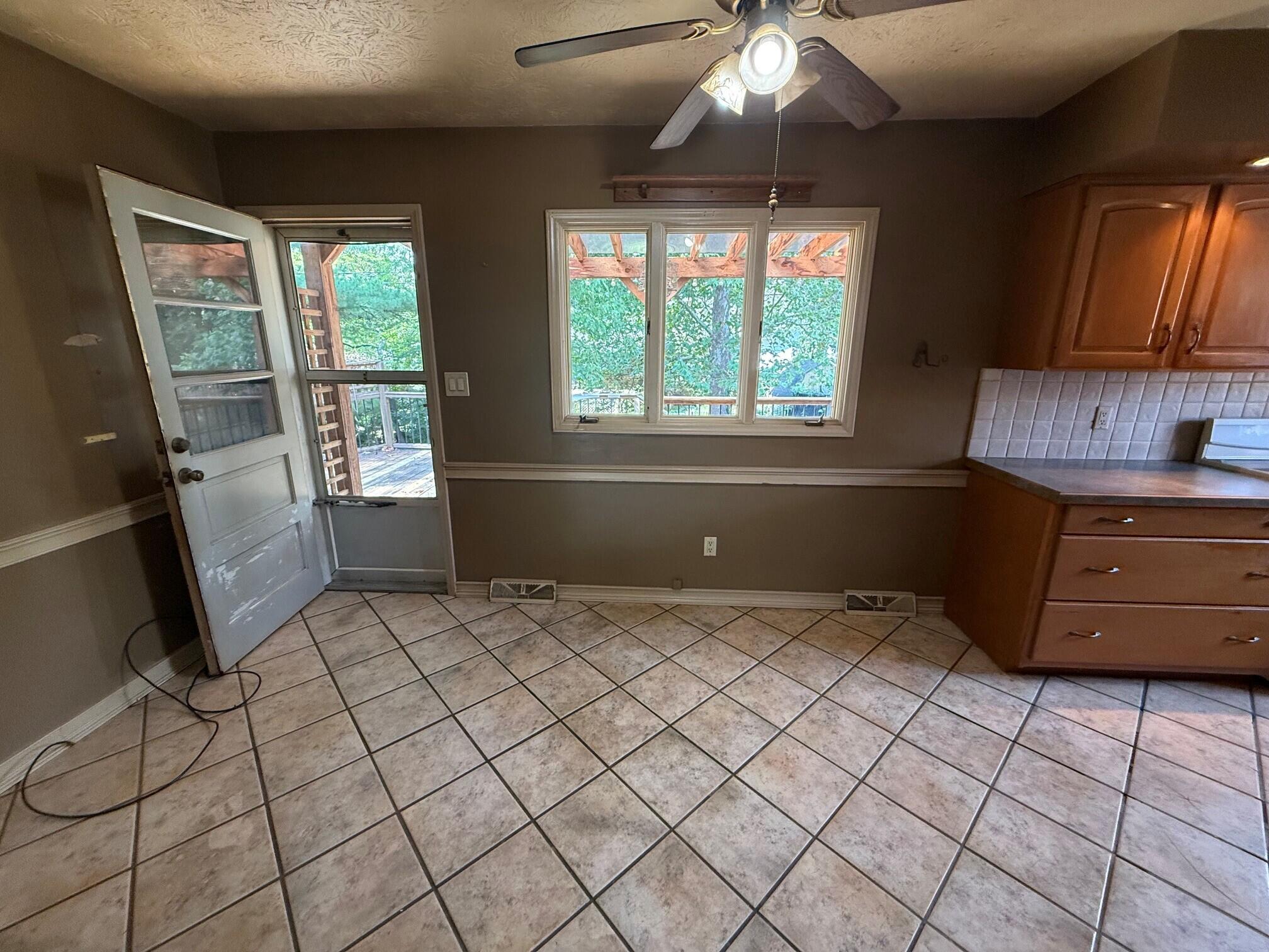 3453 Tisdale Court Property Photo 6