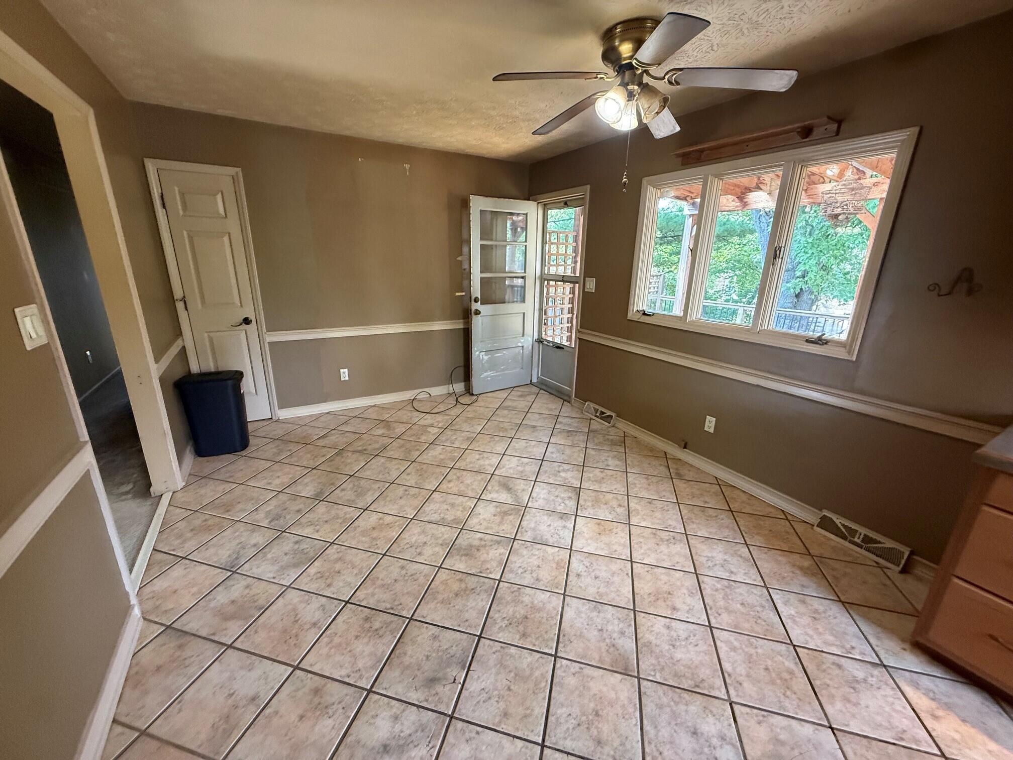 3453 Tisdale Court Property Photo 7