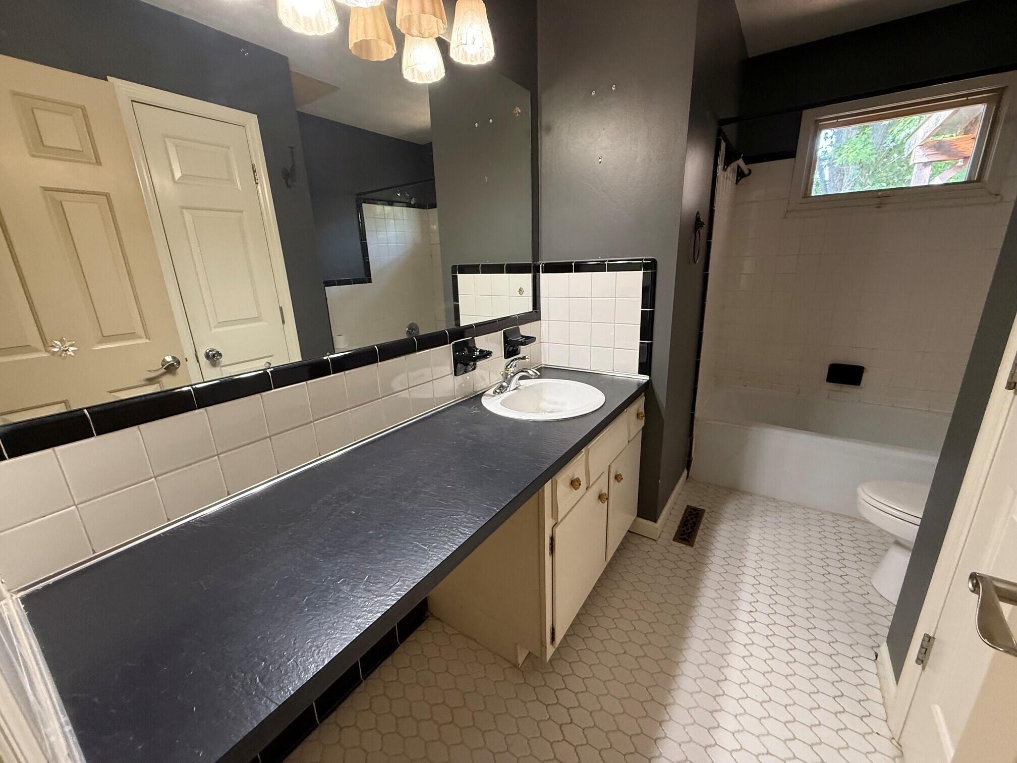 3453 Tisdale Court Property Photo 12