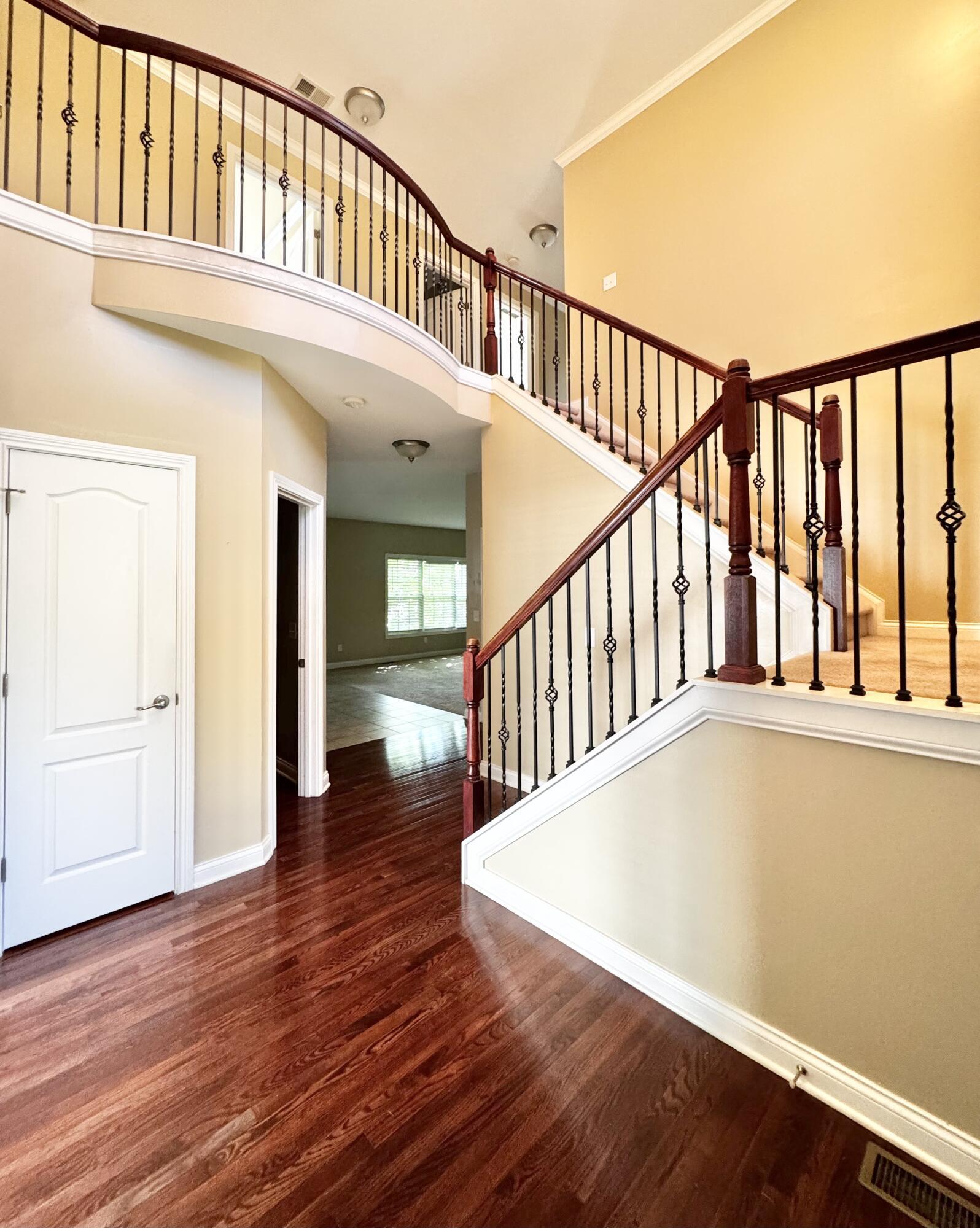 3020 Blackford Parkway Property Photo 3
