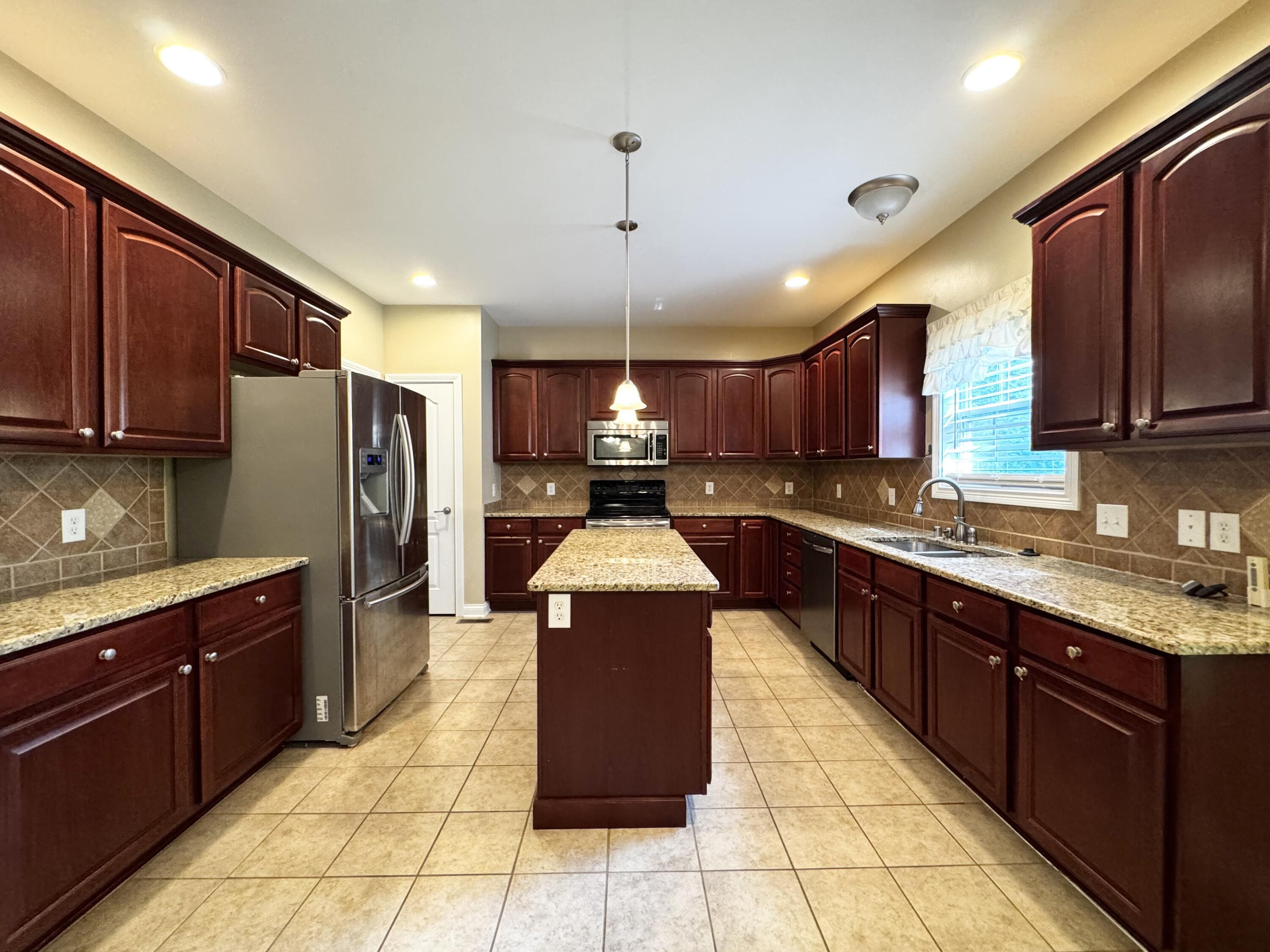 3020 Blackford Parkway Property Photo 10