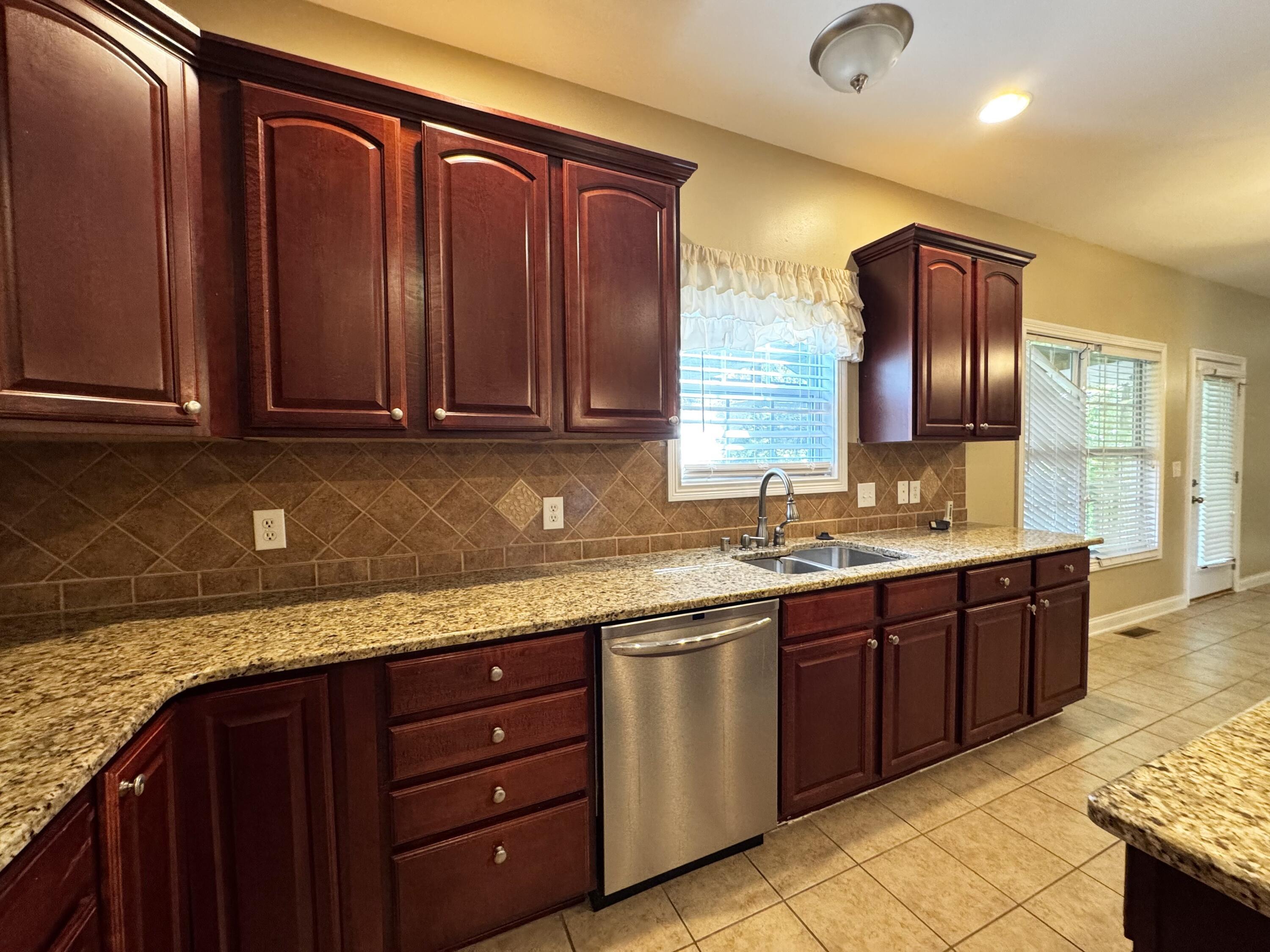 3020 Blackford Parkway Property Photo 12