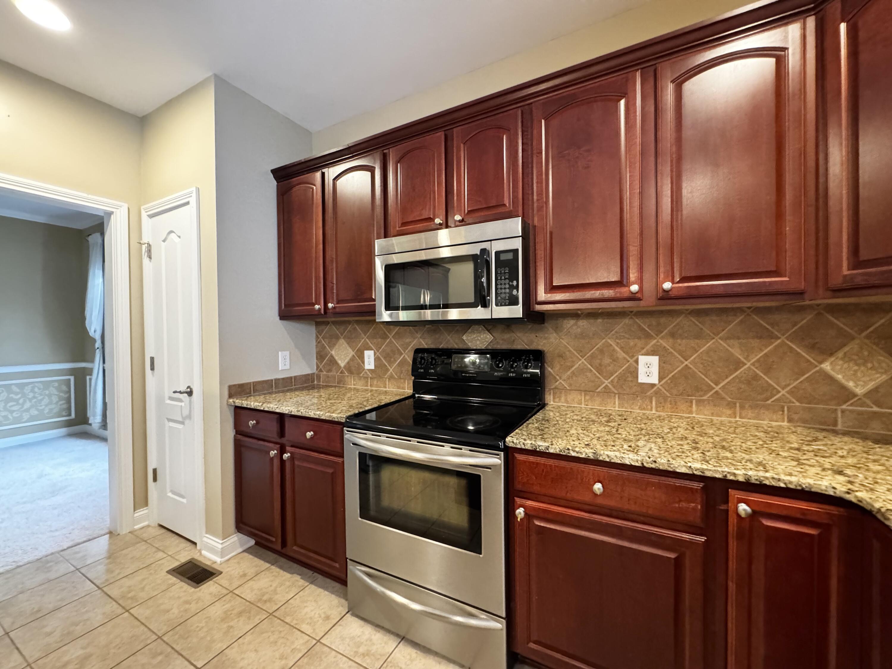 3020 Blackford Parkway Property Photo 13