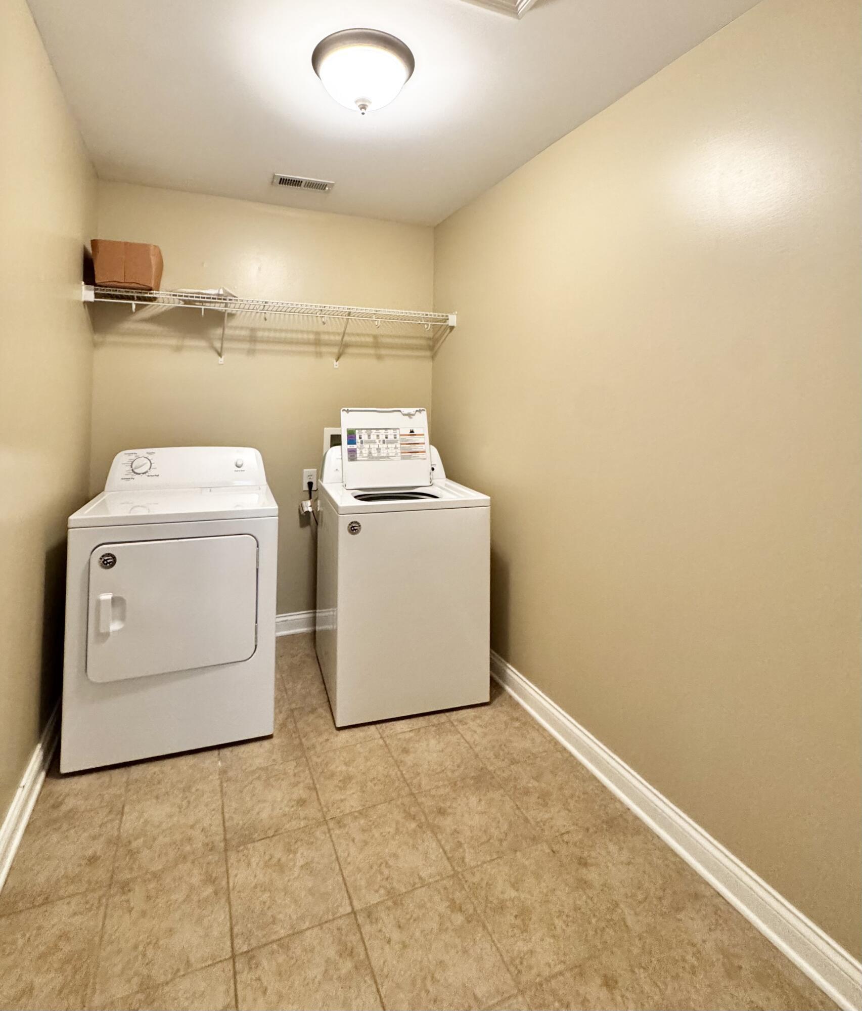 26026129 Property Photo 35