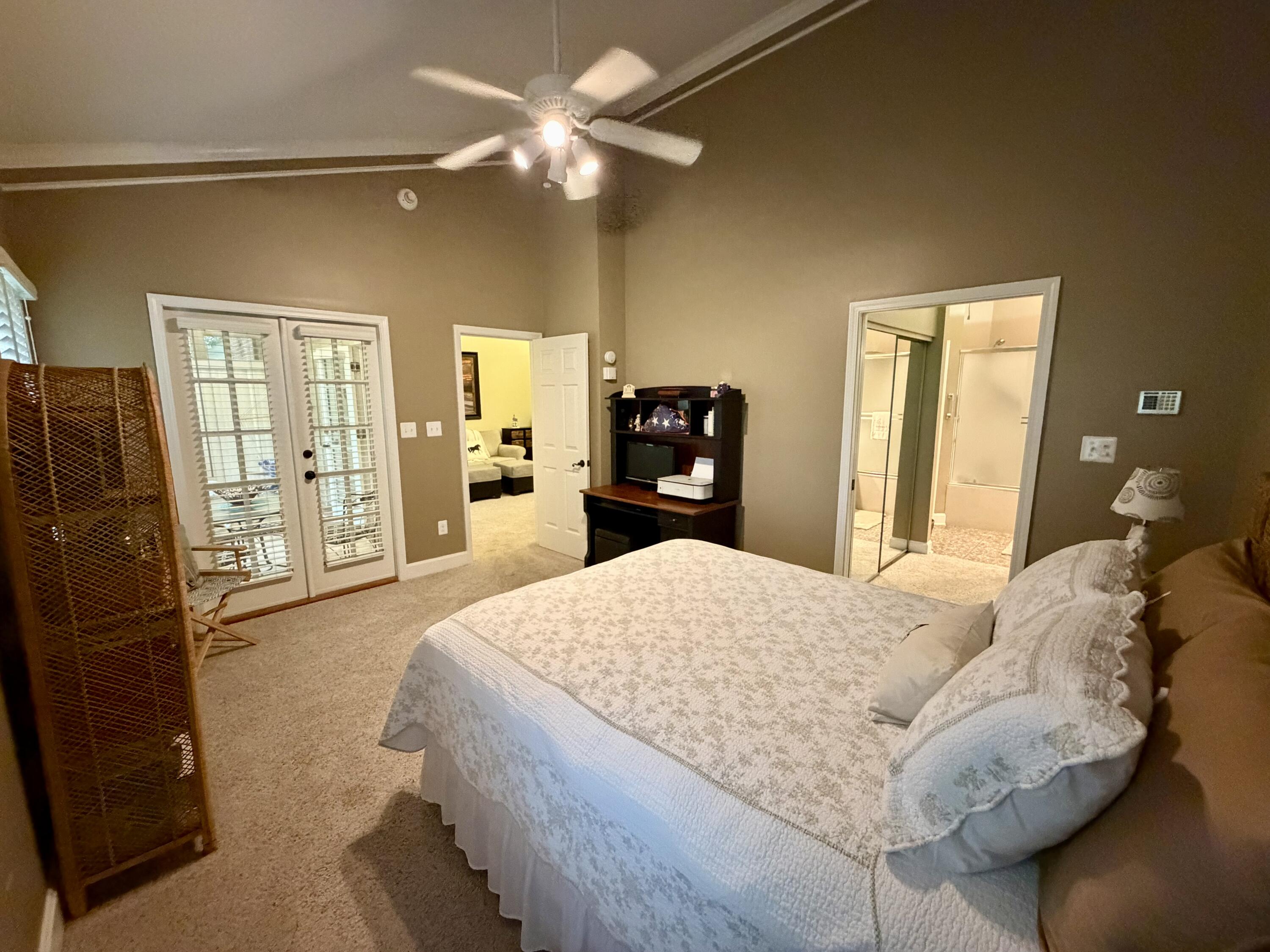 1042 Heather Hills Lane Property Photo 21