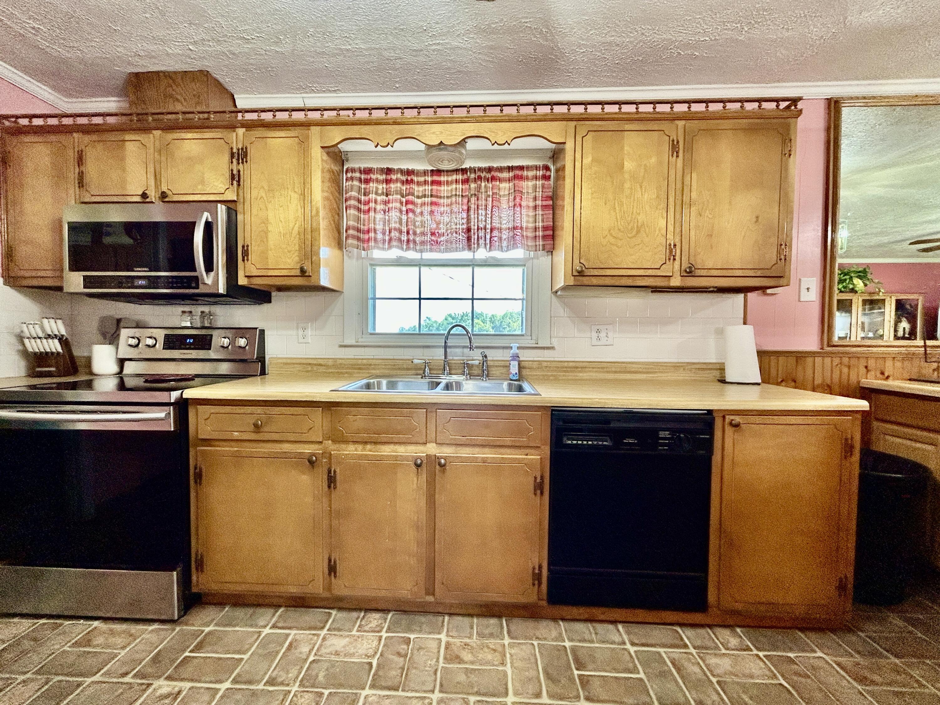 237 Magnolia Avenue Property Photo 15