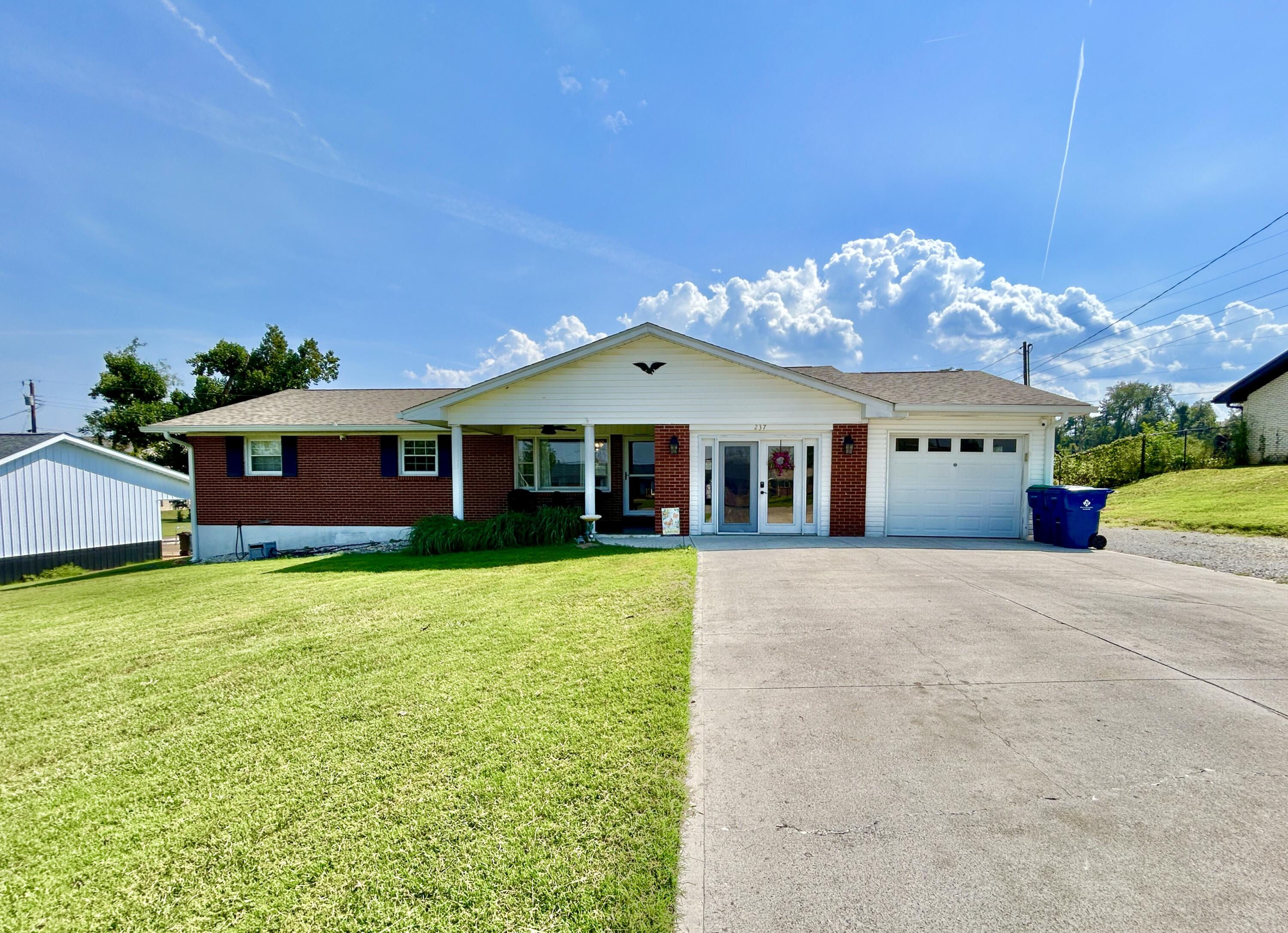 237 Magnolia Avenue Property Photo 42