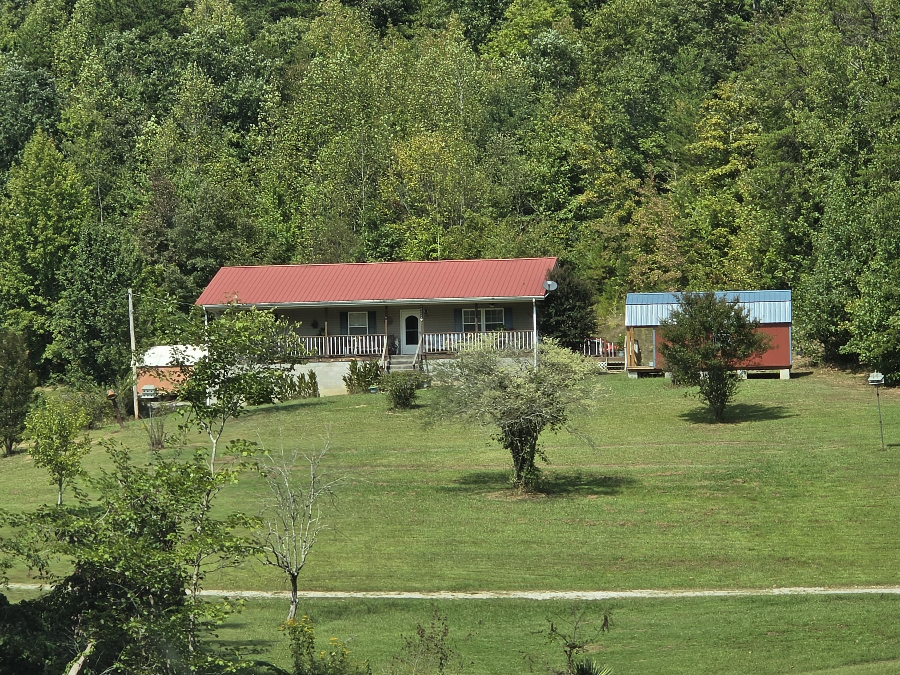 231 Cox Road Property Photo 3