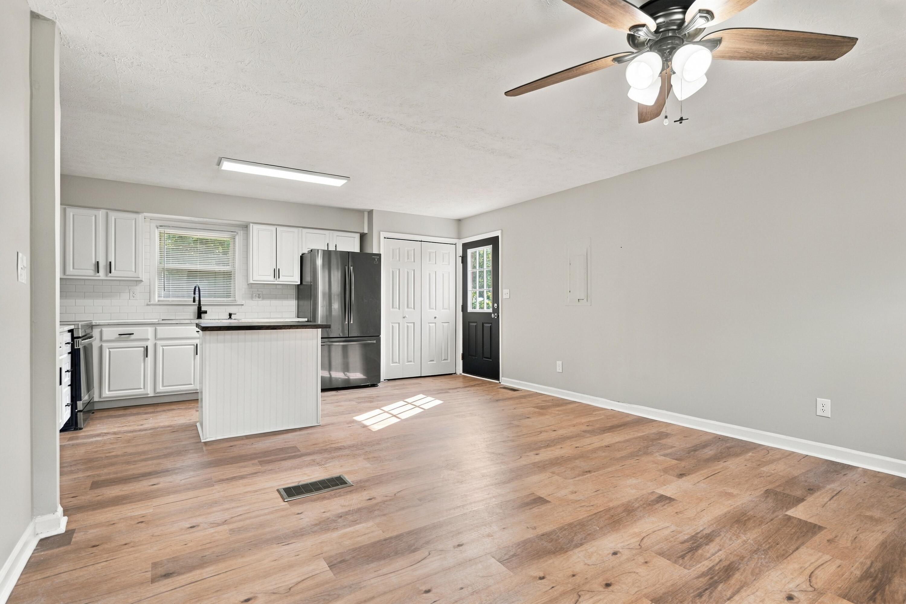 106 Brushwood Court Property Photo 5