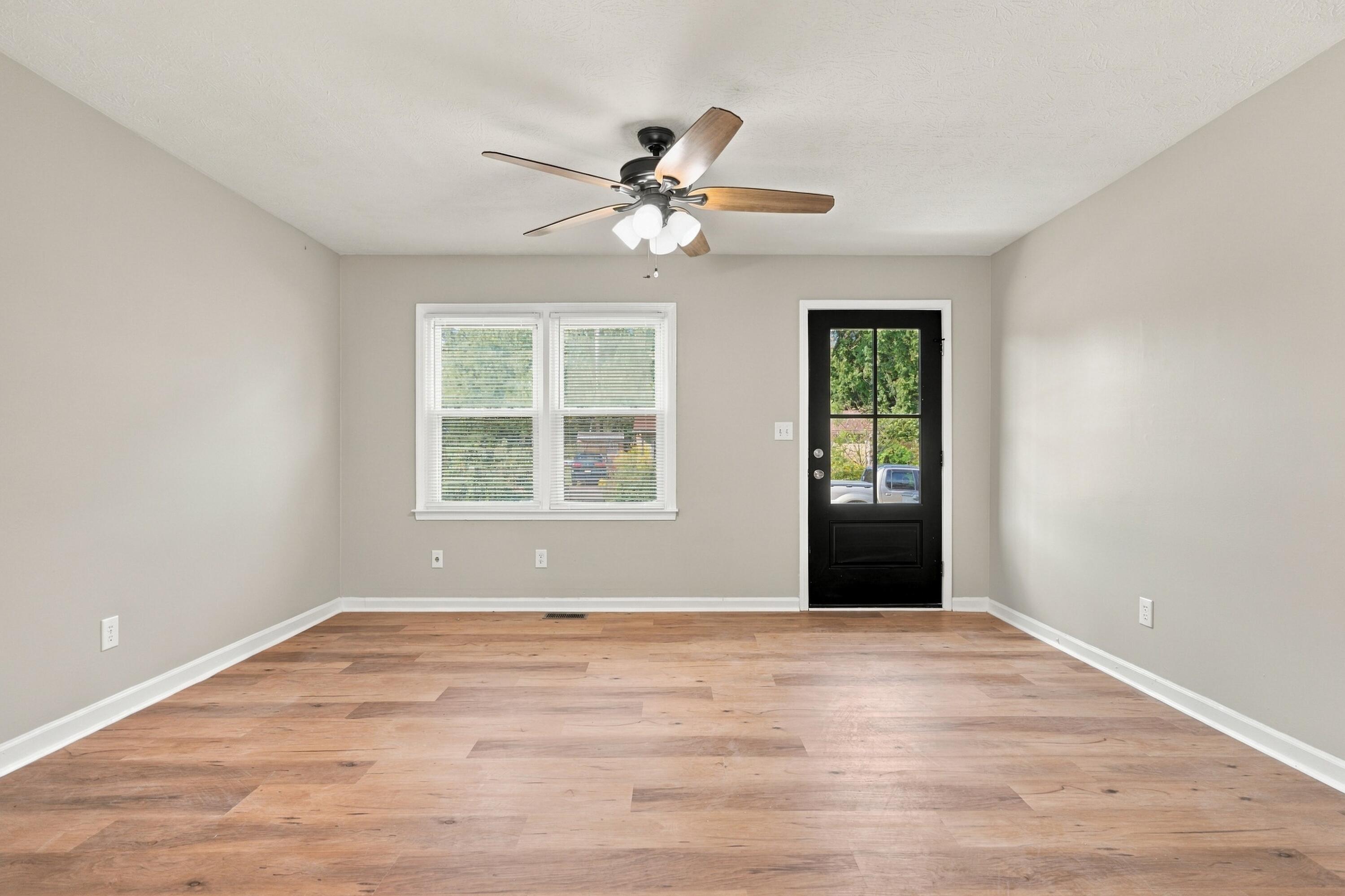 106 Brushwood Court Property Photo 7