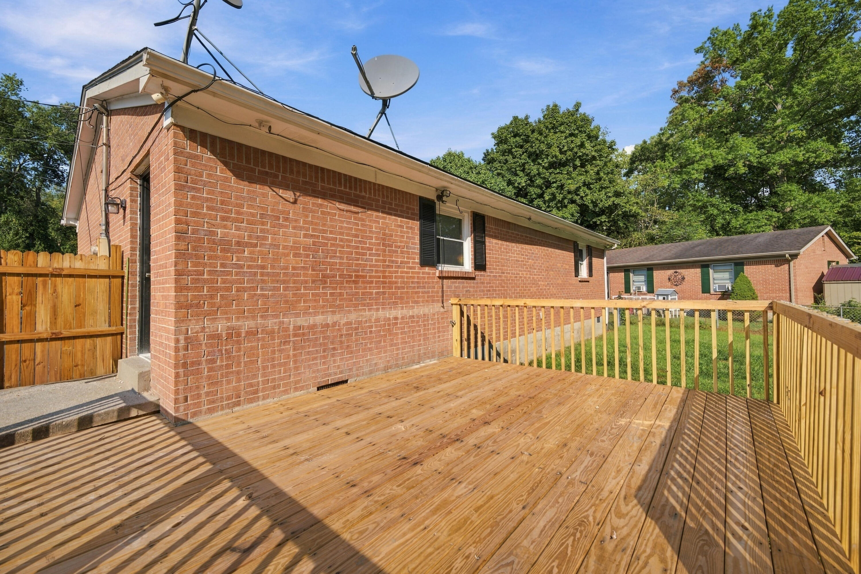 106 Brushwood Court Property Photo 29