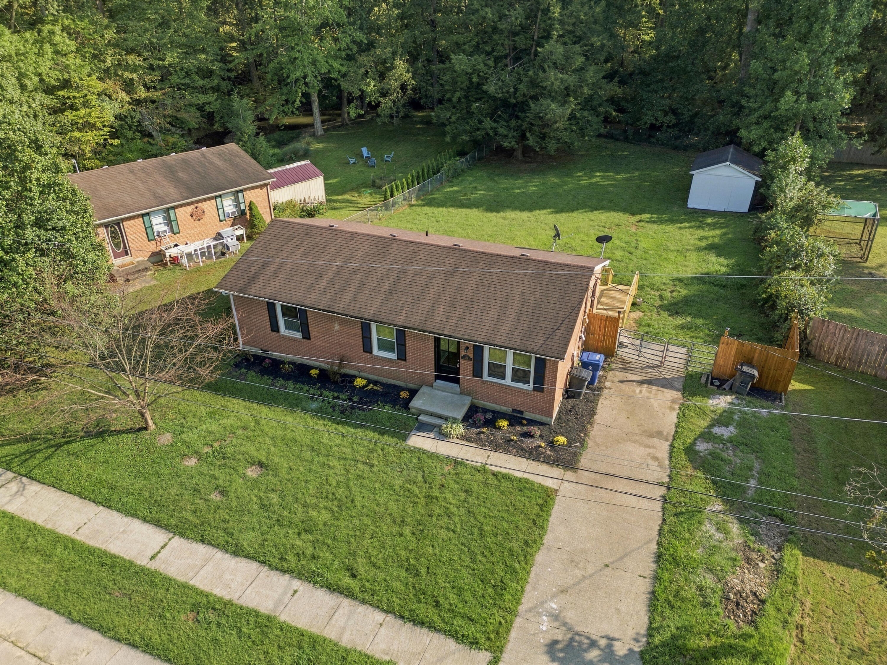 106 Brushwood Court Property Photo 35