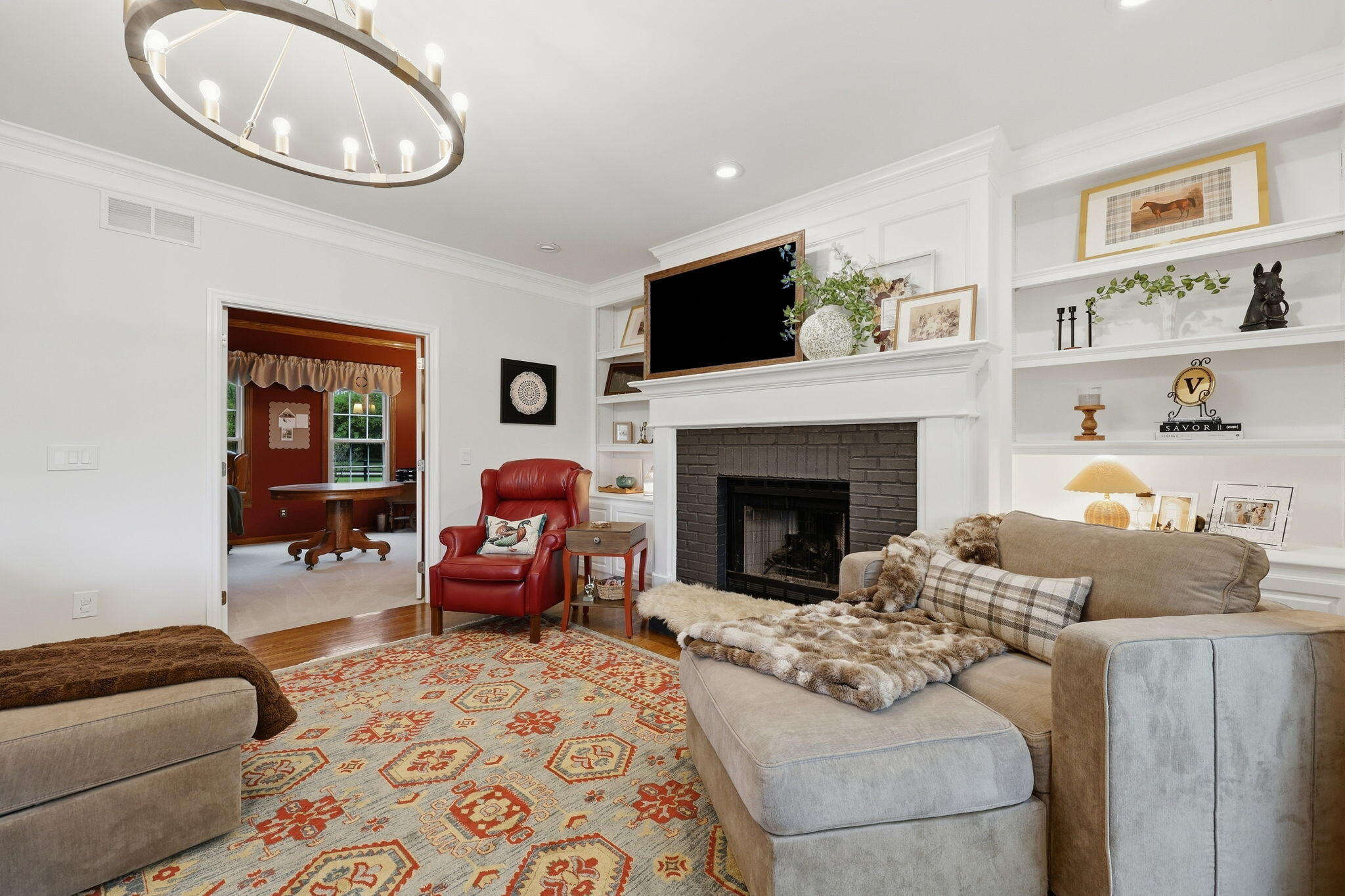 1255 The Ridings Property Photo 13