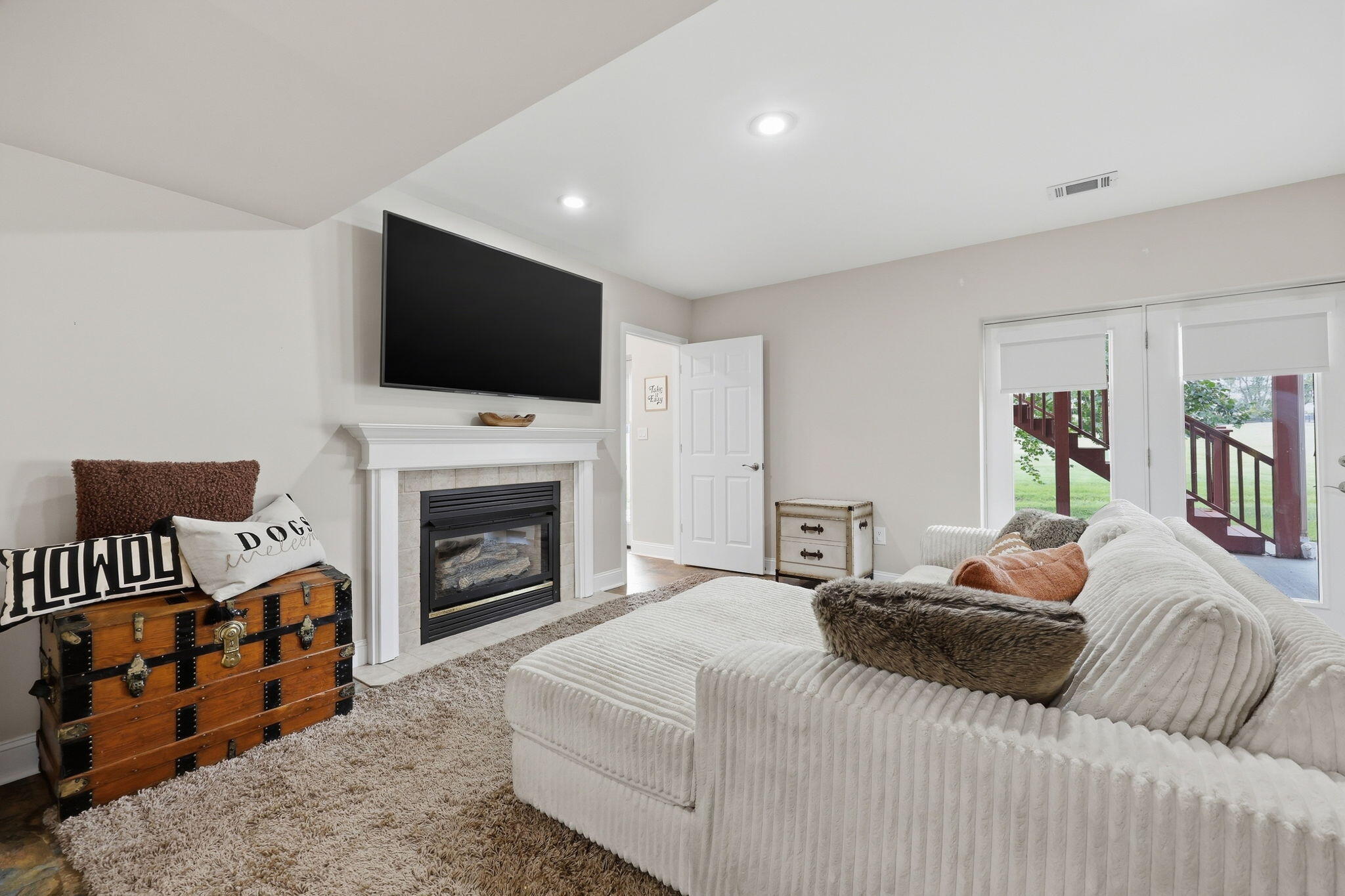 1255 The Ridings Property Photo 42