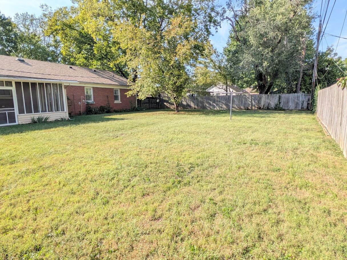 1479 N Forbes Road Property Photo 17