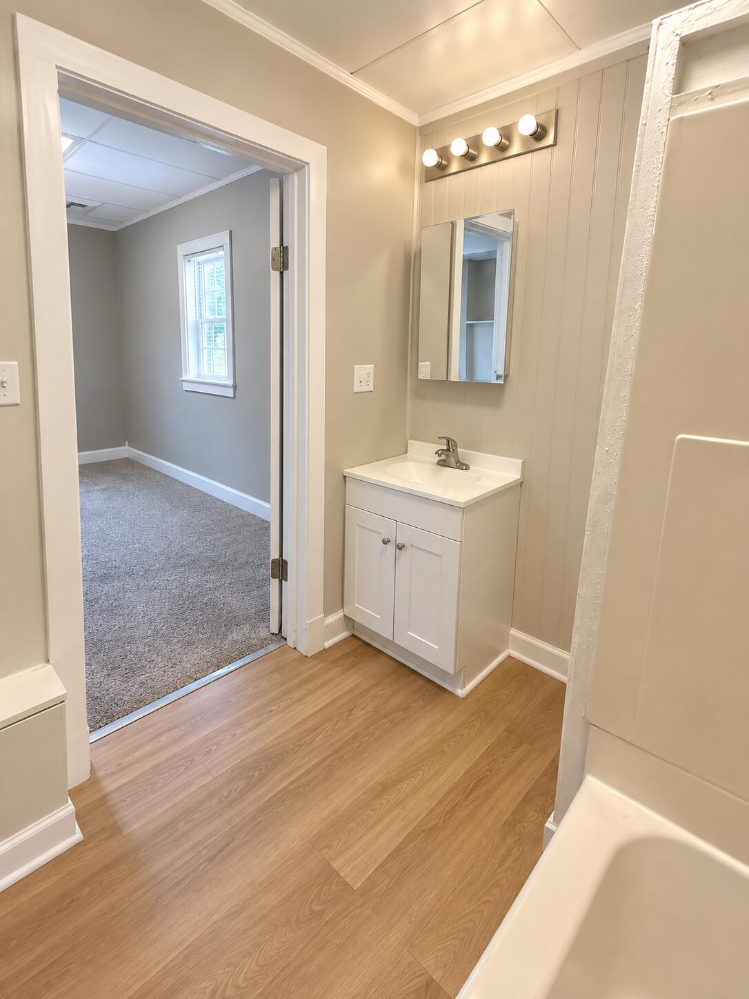 115 S Hudson Avenue Property Photo 12