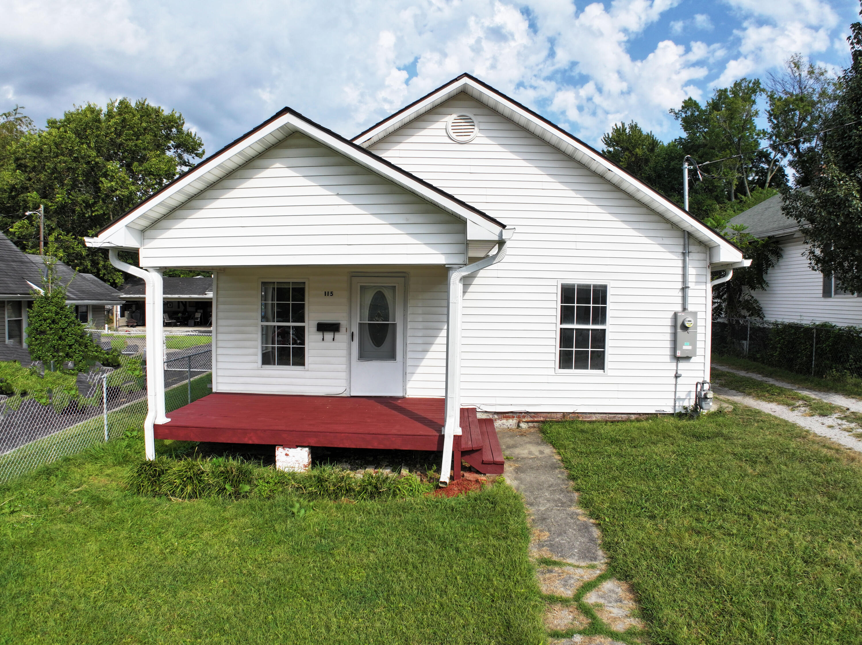 115 S Hudson Avenue Property Photo 15