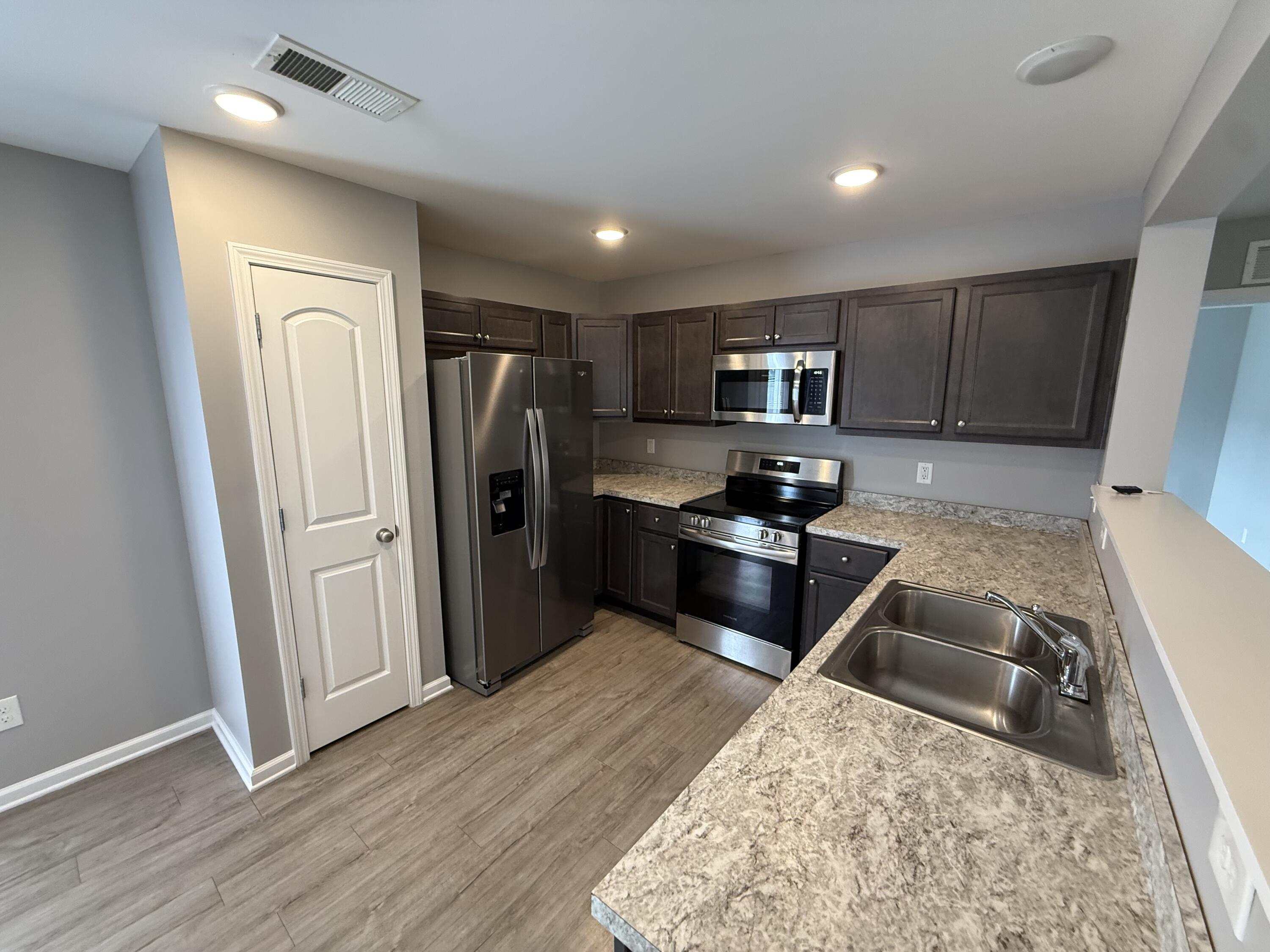02384 Huntly Place Property Photo 5